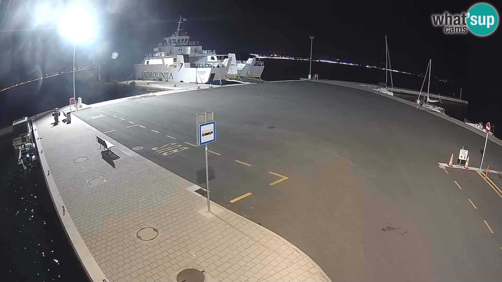Tkon v živo – trajekt – Dalmacija – Hrvaška
