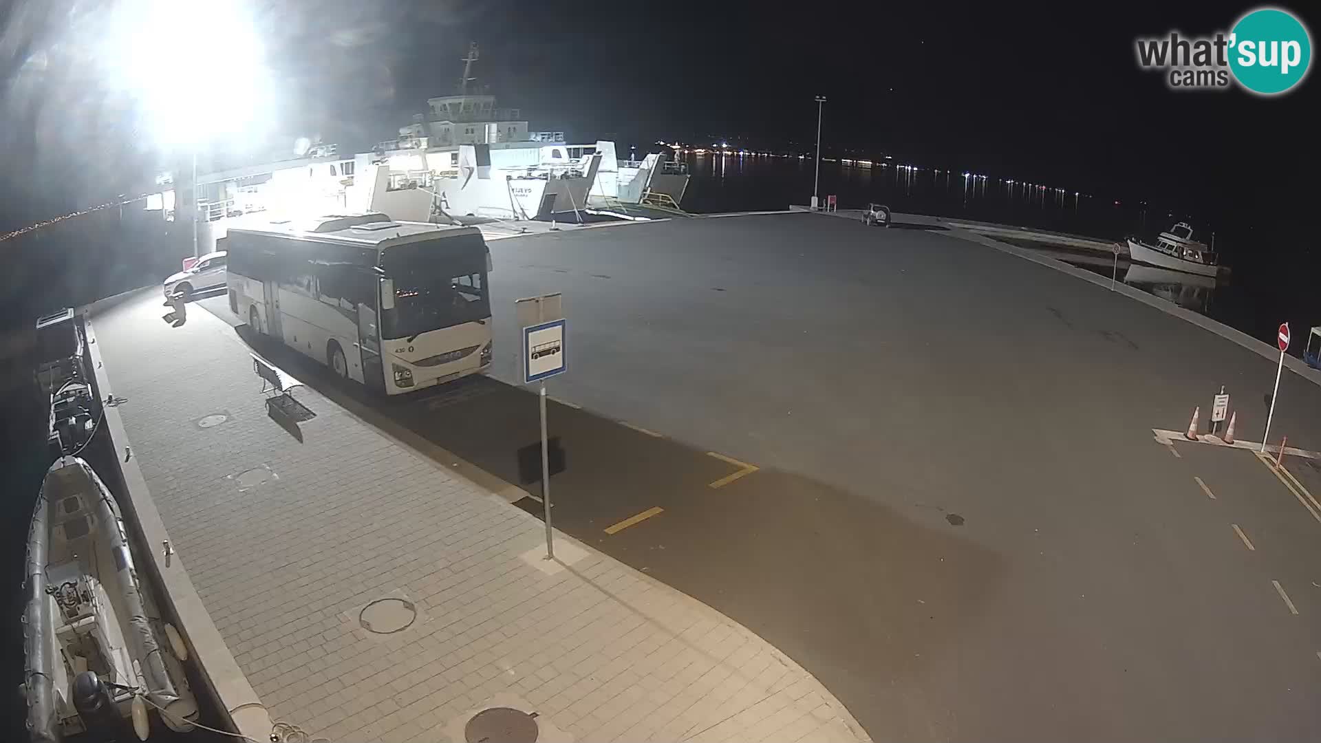 Tkon v živo – trajekt – Dalmacija – Hrvaška