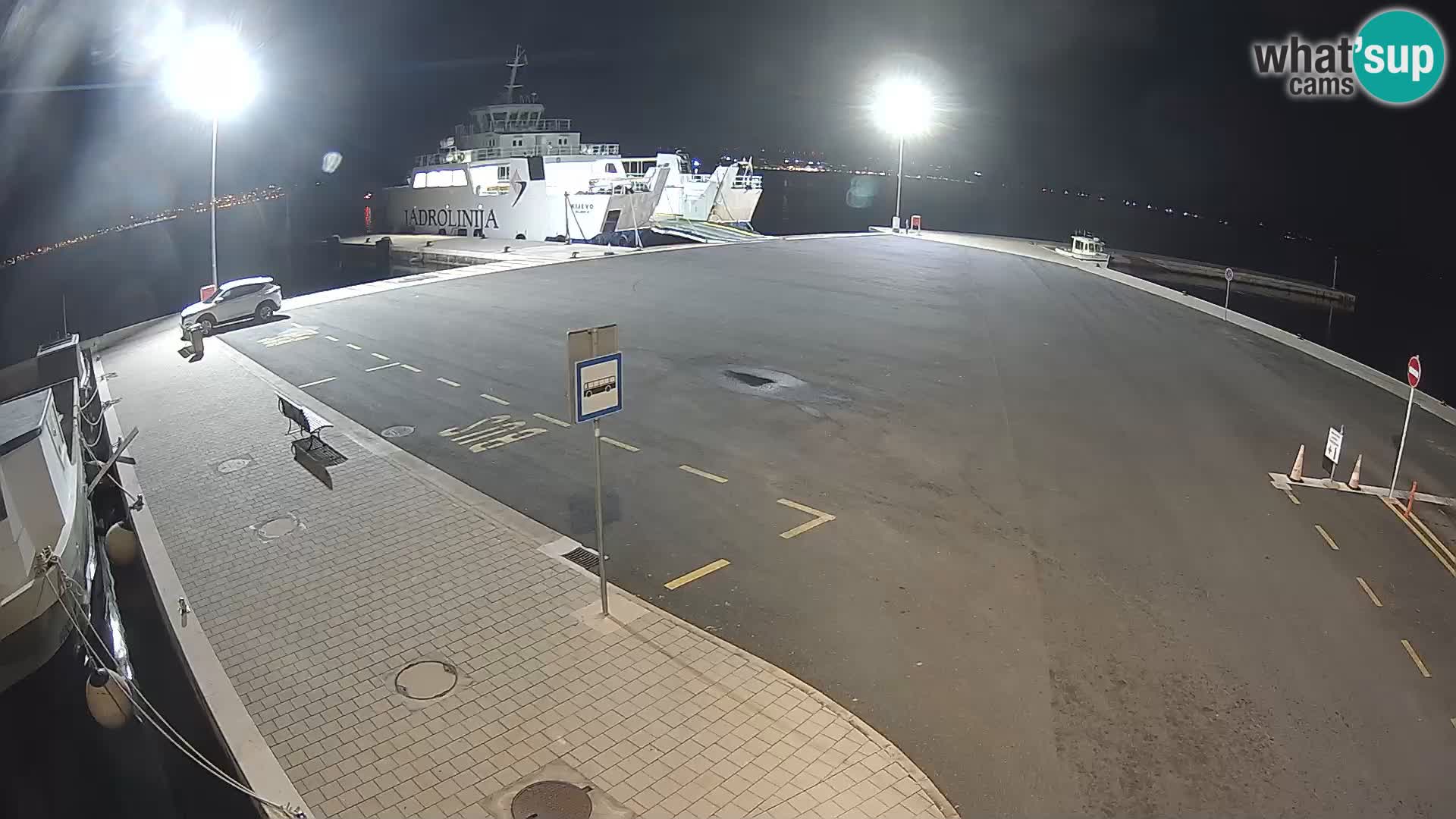 Tkon v živo – trajekt – Dalmacija – Hrvaška