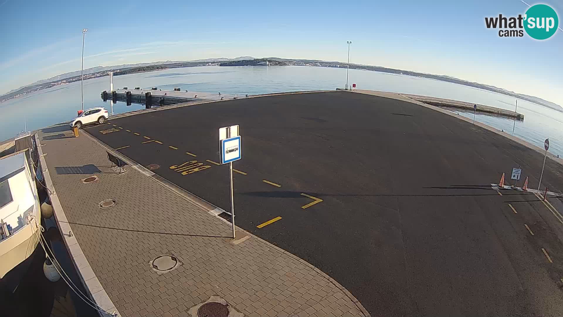 Tkon v živo – trajekt – Dalmacija – Hrvaška