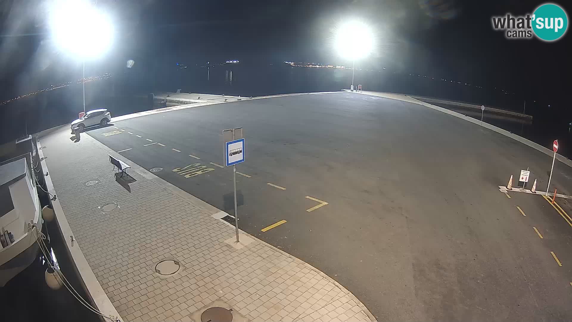 Tkon v živo – trajekt – Dalmacija – Hrvaška