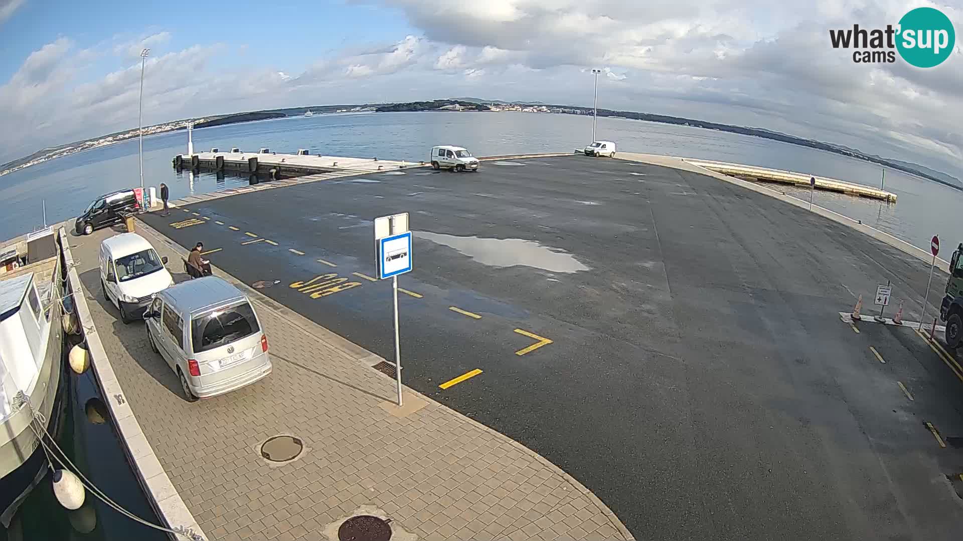 Tkon v živo – trajekt – Dalmacija – Hrvaška