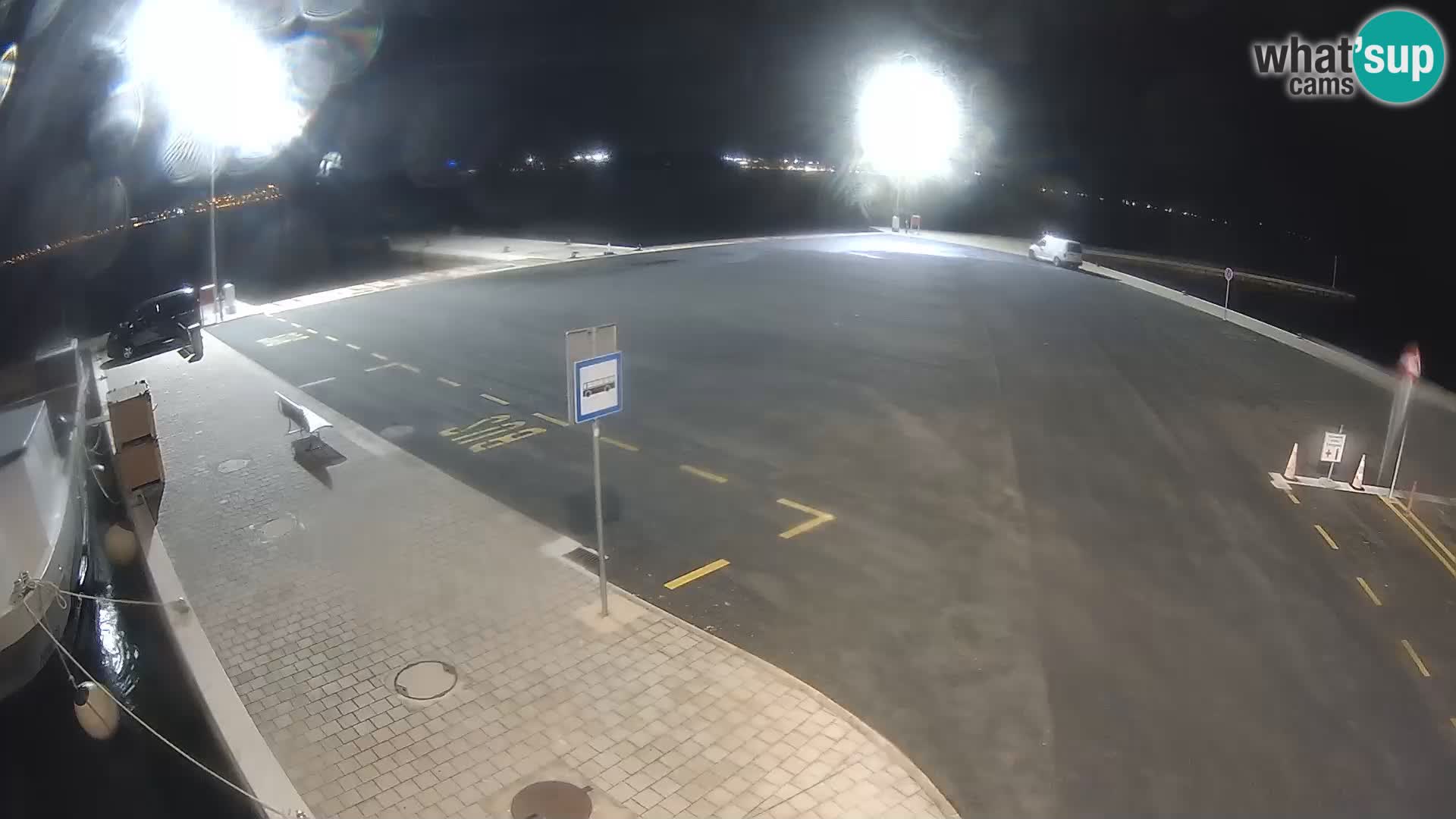 Tkon v živo – trajekt – Dalmacija – Hrvaška