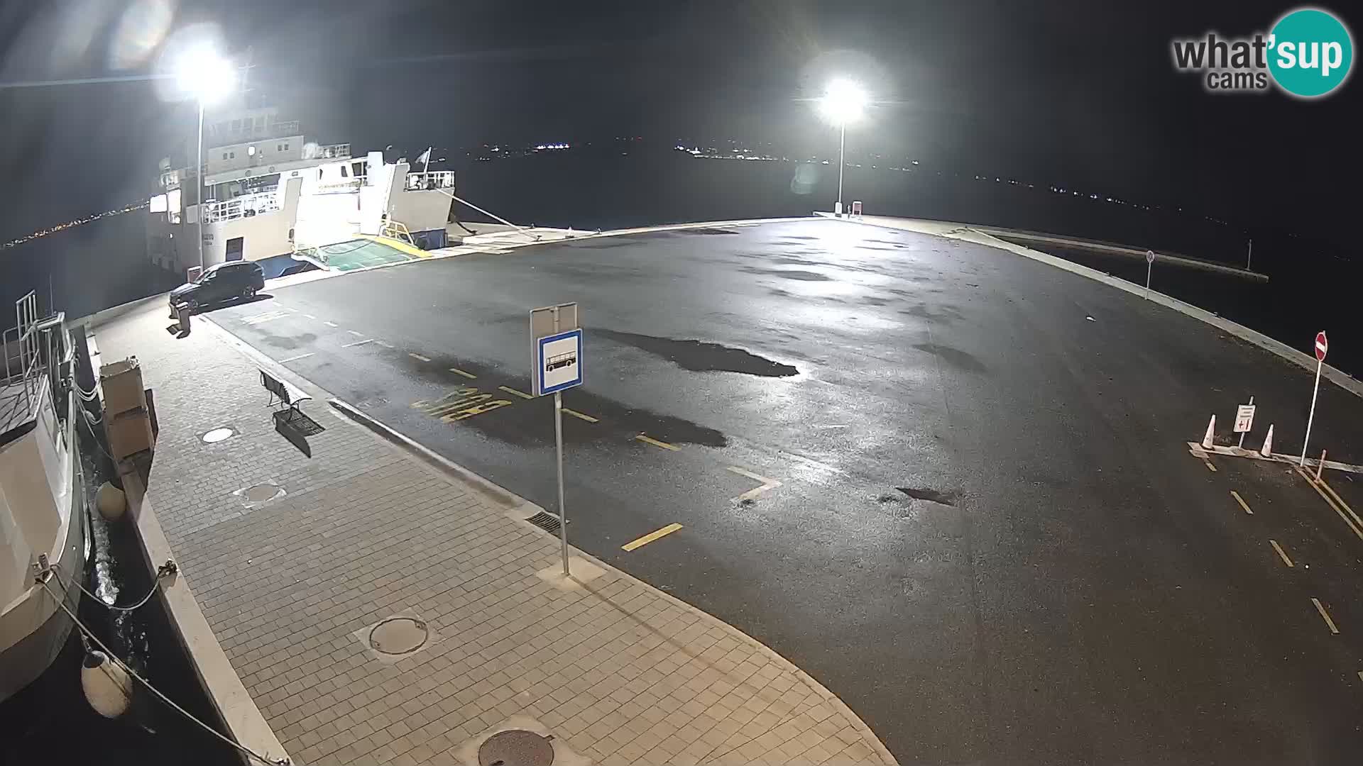 Tkon v živo – trajekt – Dalmacija – Hrvaška