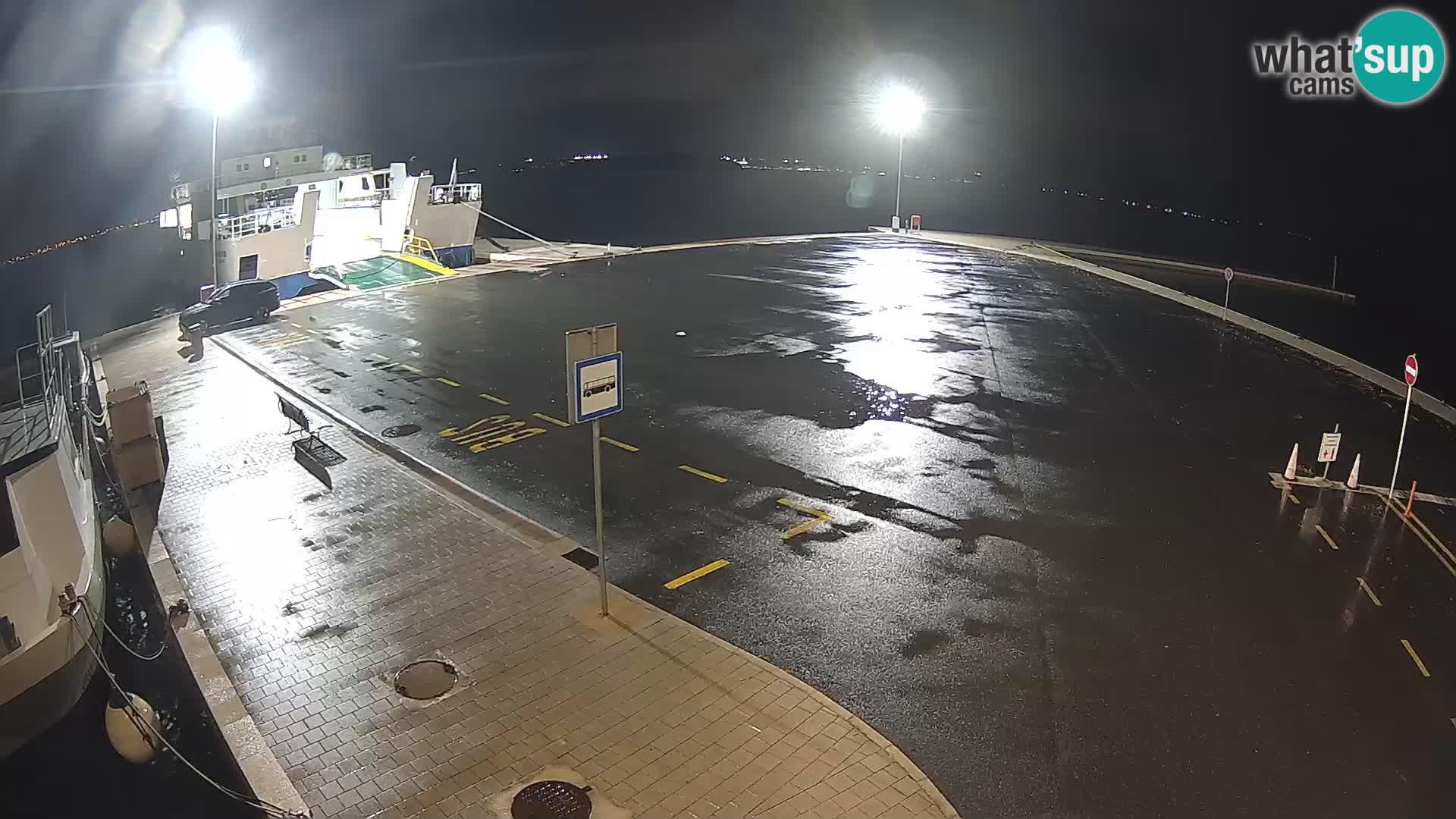 Tkon v živo – trajekt – Dalmacija – Hrvaška