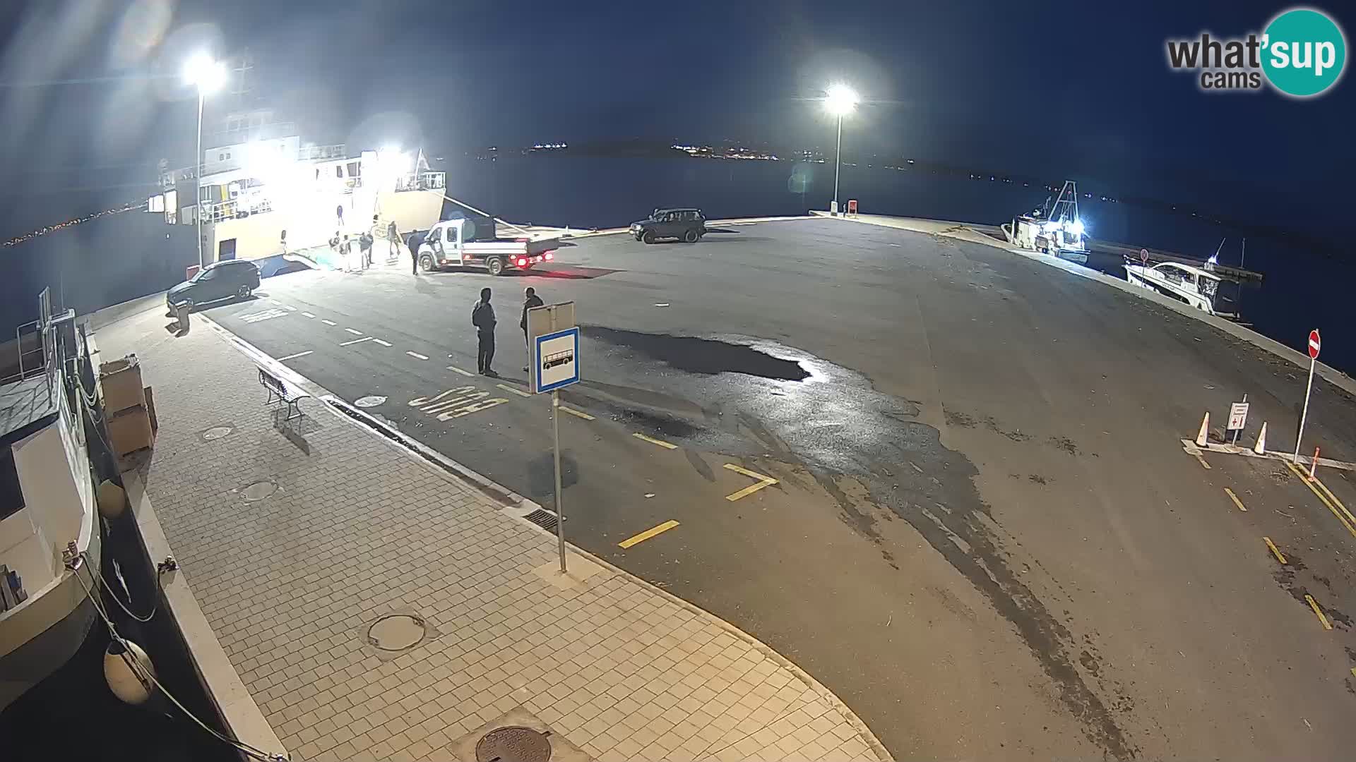 Tkon v živo – trajekt – Dalmacija – Hrvaška