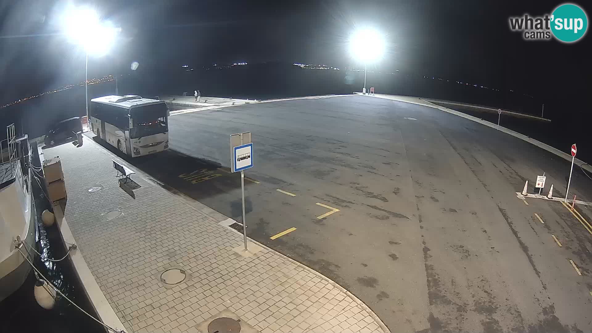 Tkon v živo – trajekt – Dalmacija – Hrvaška