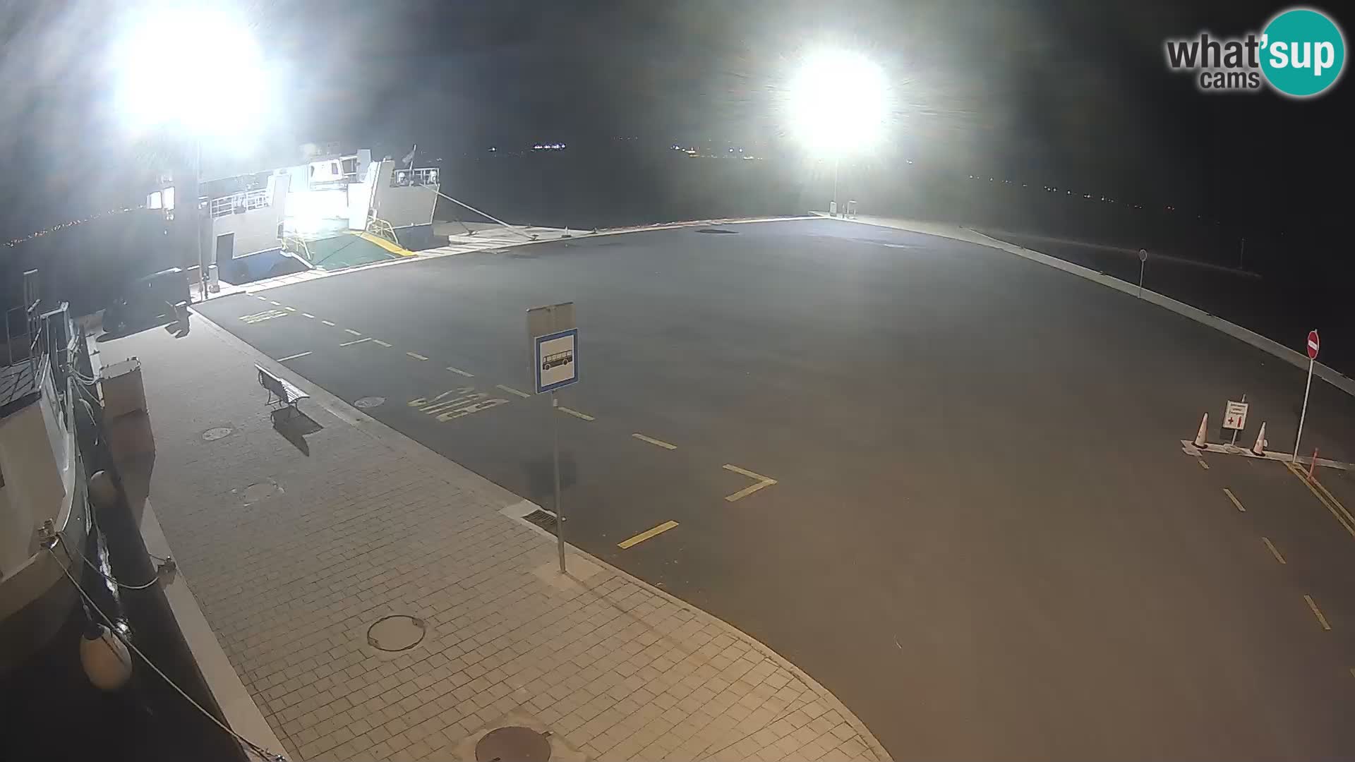 Tkon v živo – trajekt – Dalmacija – Hrvaška