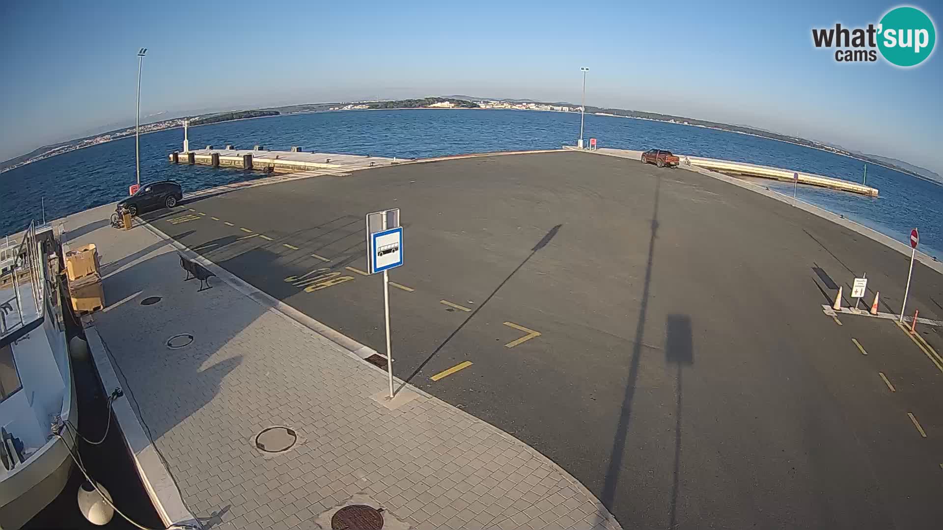 Tkon v živo – trajekt – Dalmacija – Hrvaška