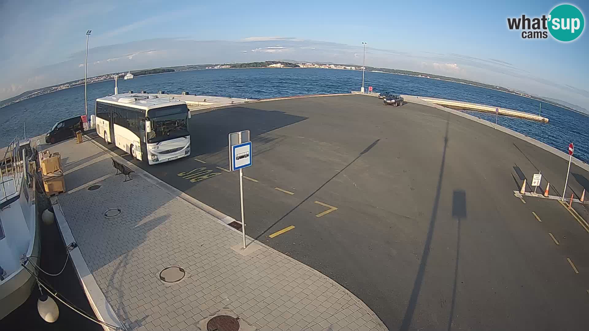 Tkon v živo – trajekt – Dalmacija – Hrvaška