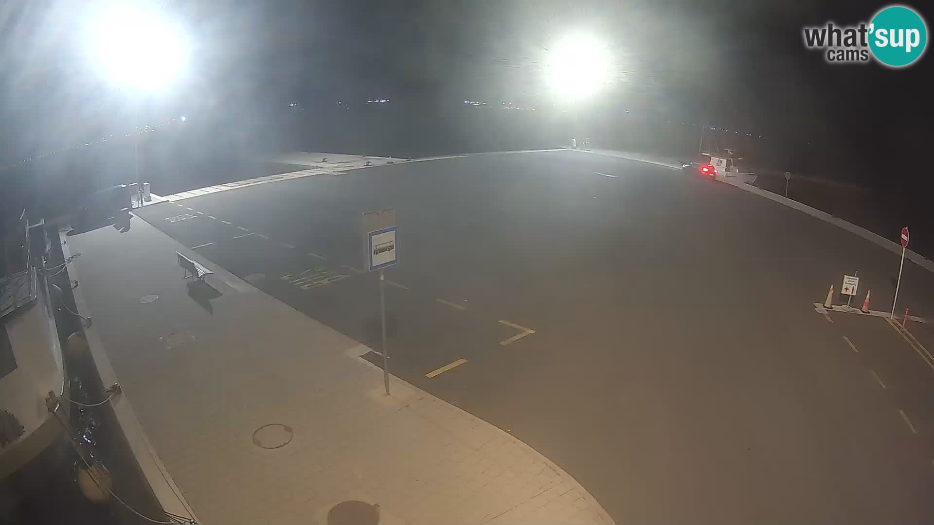 Tkon v živo – trajekt – Dalmacija – Hrvaška