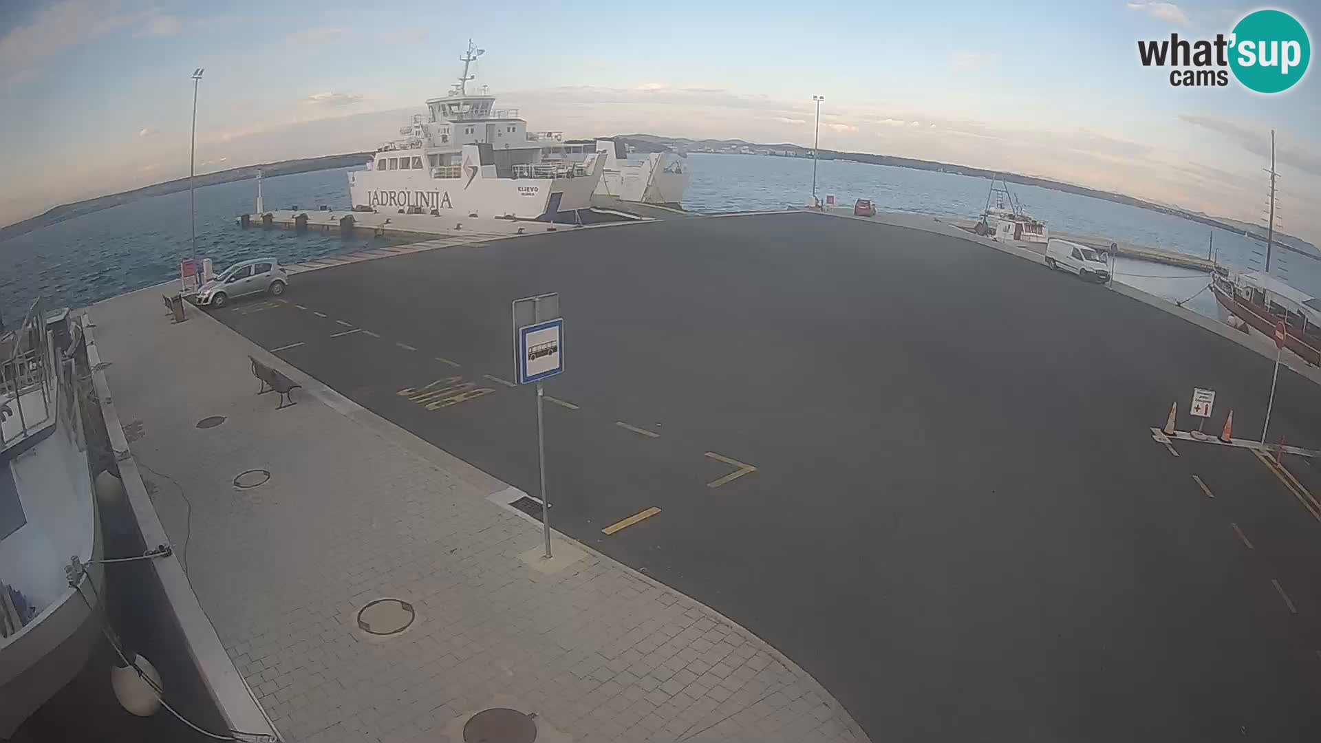 Tkon u živo – trajekt – Dalmacija