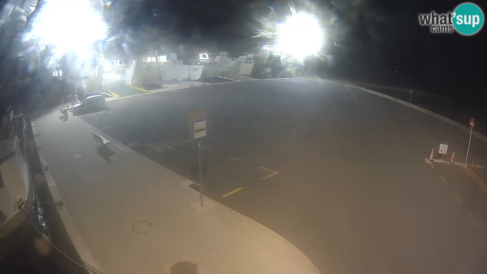 Tkon v živo – trajekt – Dalmacija – Hrvaška