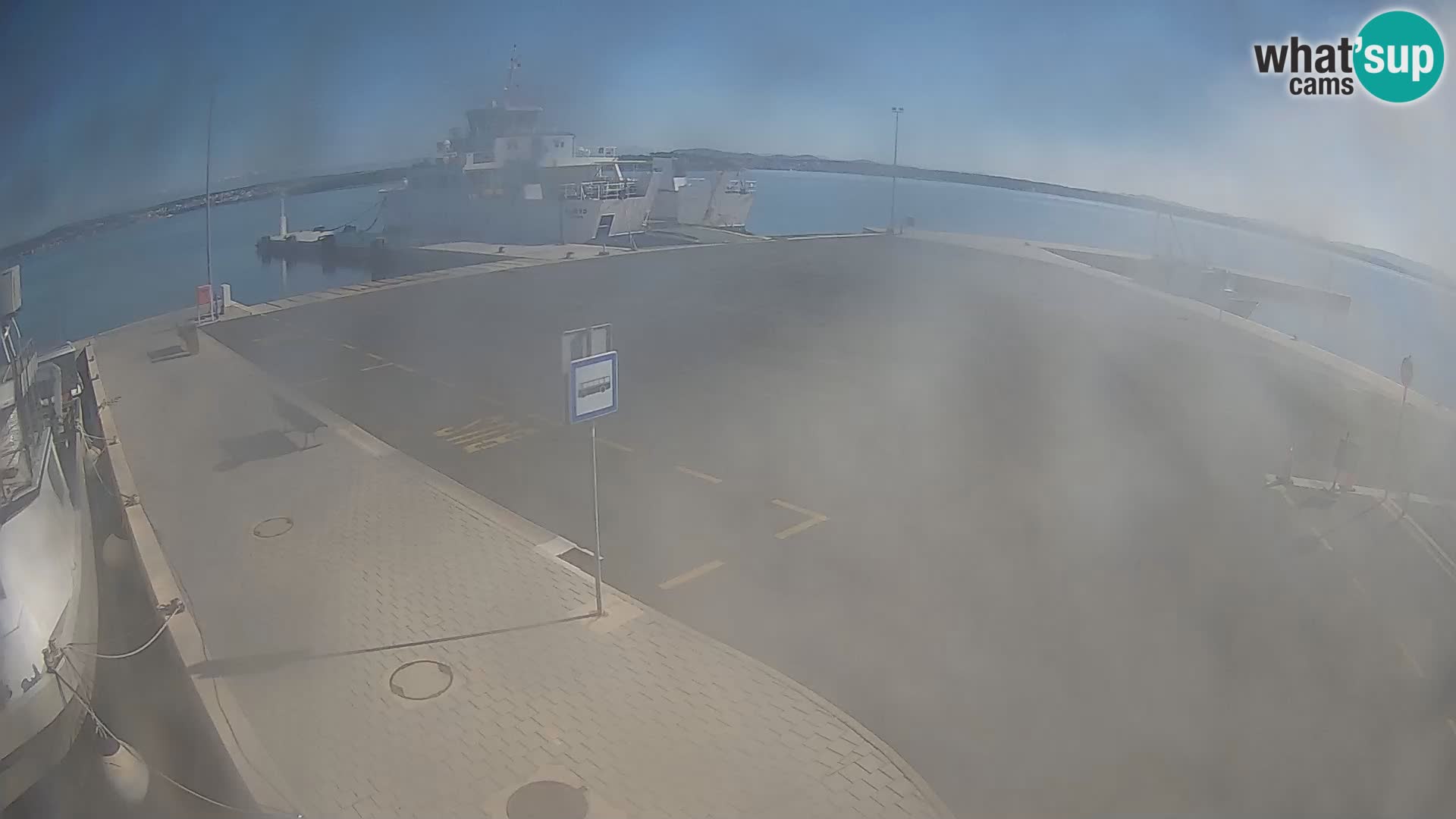 Tkon v živo – trajekt – Dalmacija – Hrvaška