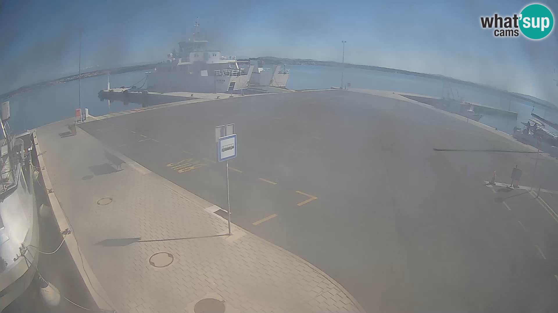 Tkon v živo – trajekt – Dalmacija – Hrvaška