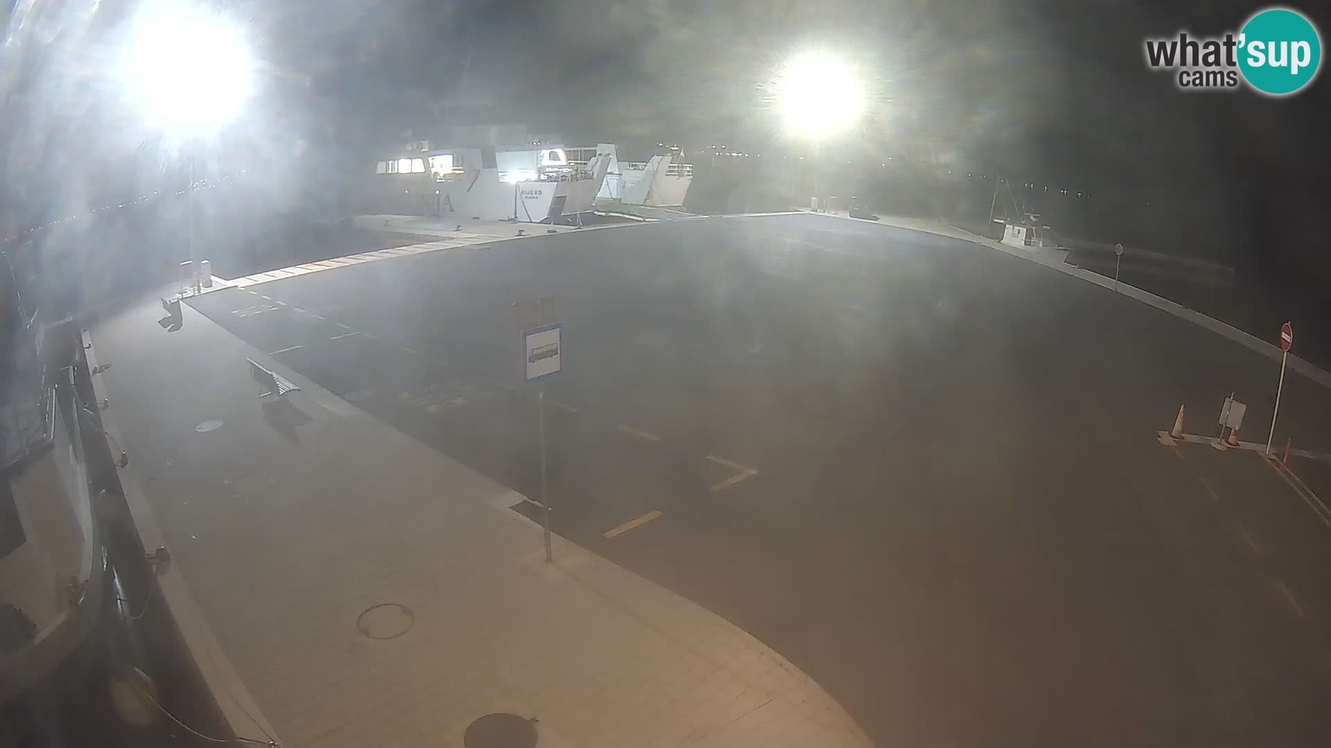 Tkon v živo – trajekt – Dalmacija – Hrvaška