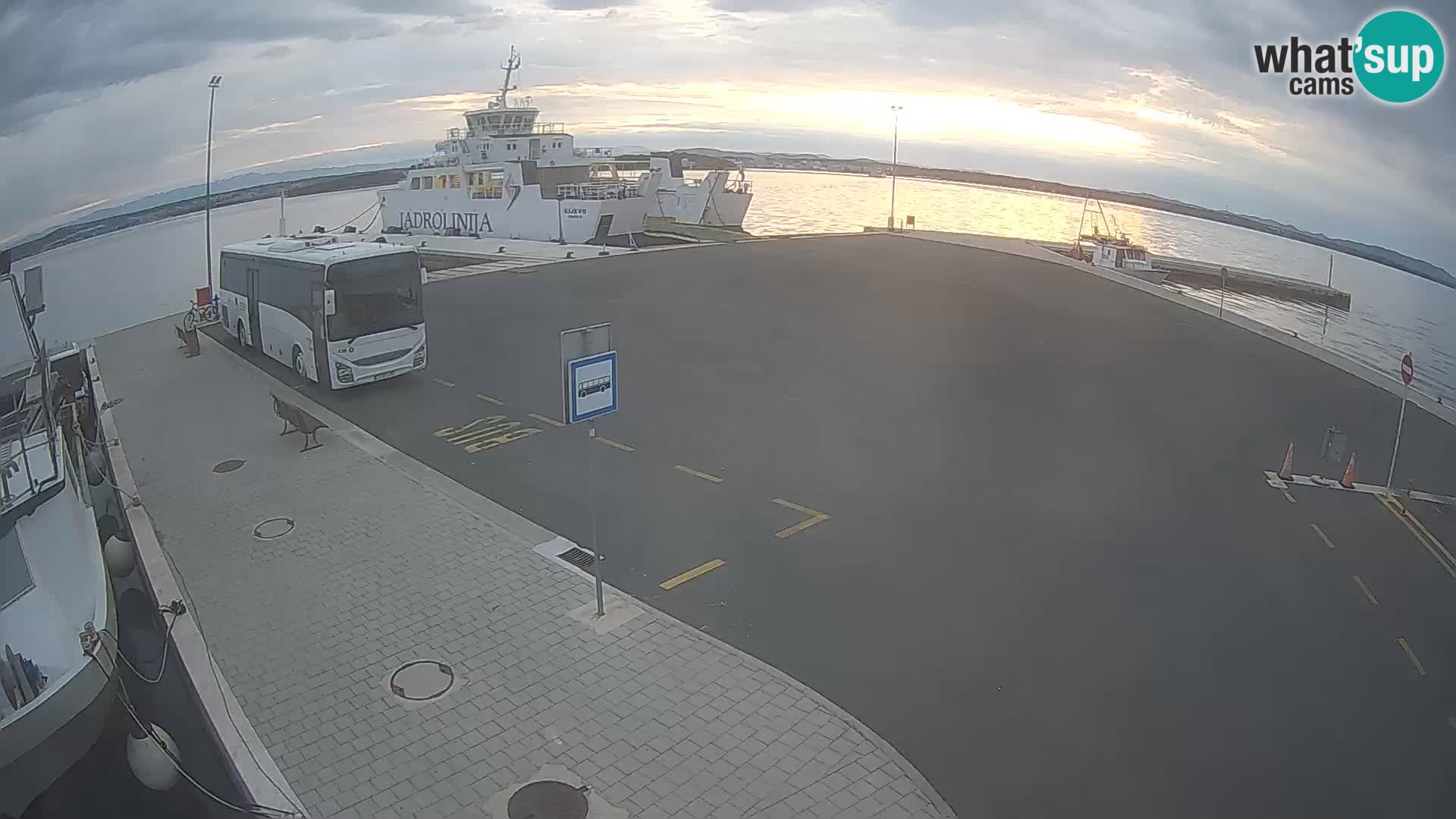 Tkon u živo – trajekt – Dalmacija