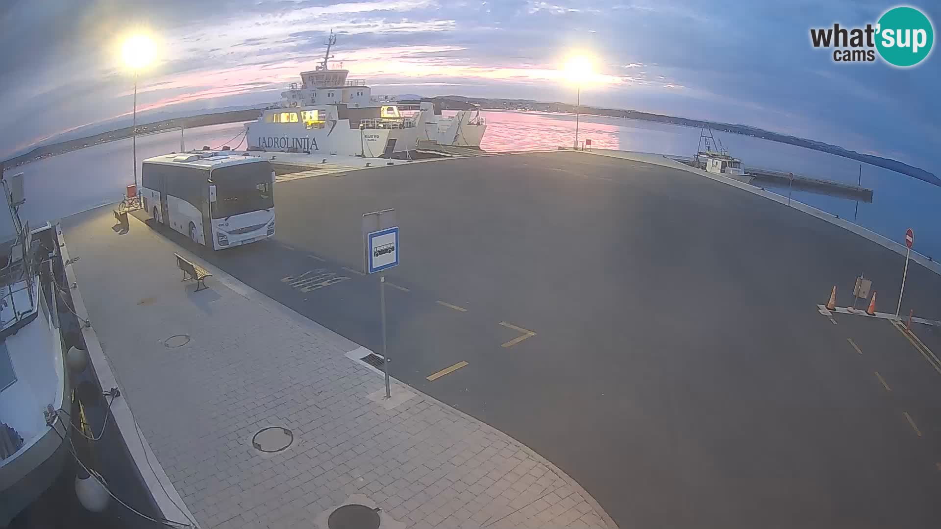 Tkon u živo – trajekt – Dalmacija