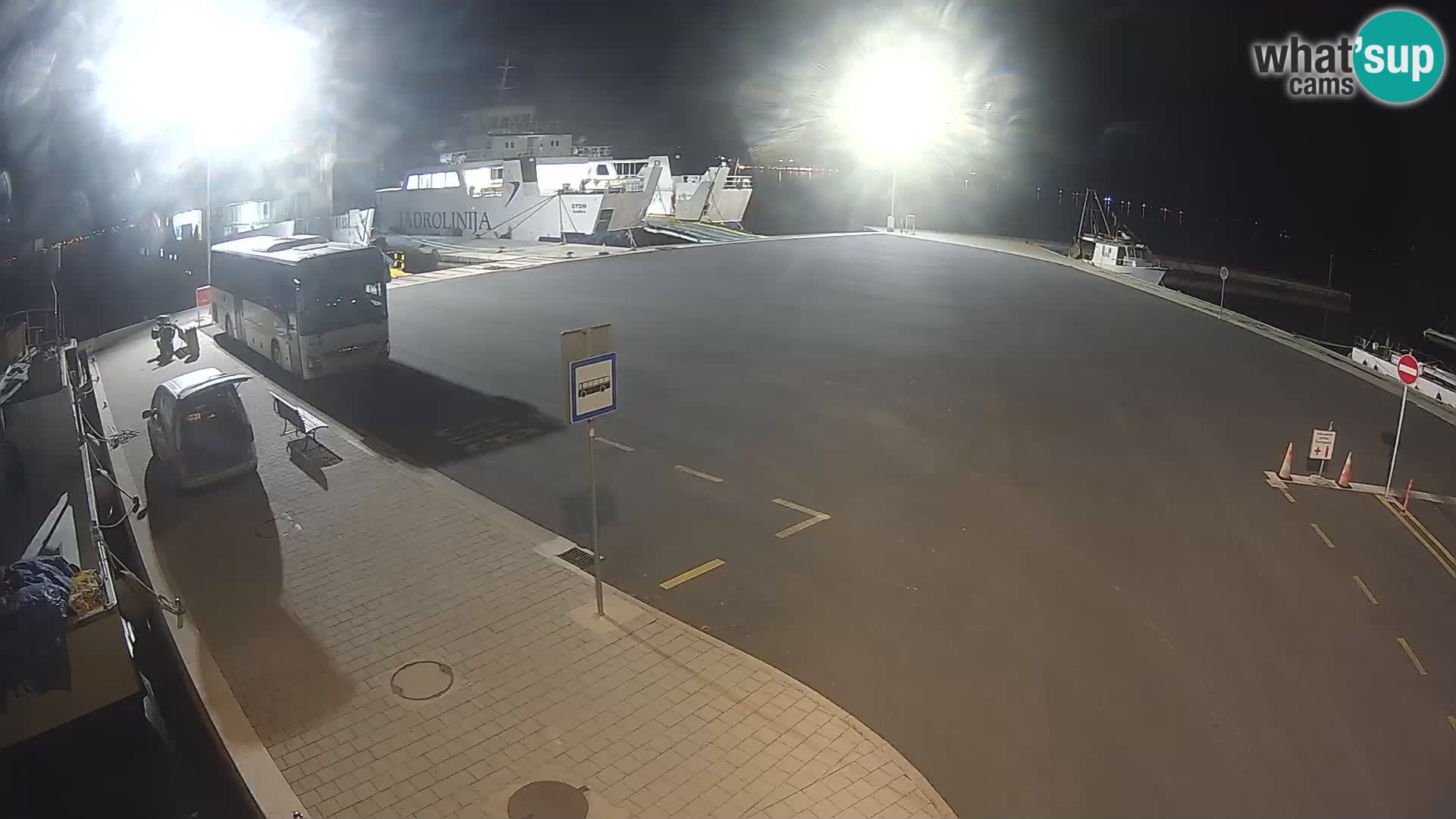 Tkon v živo – trajekt – Dalmacija – Hrvaška