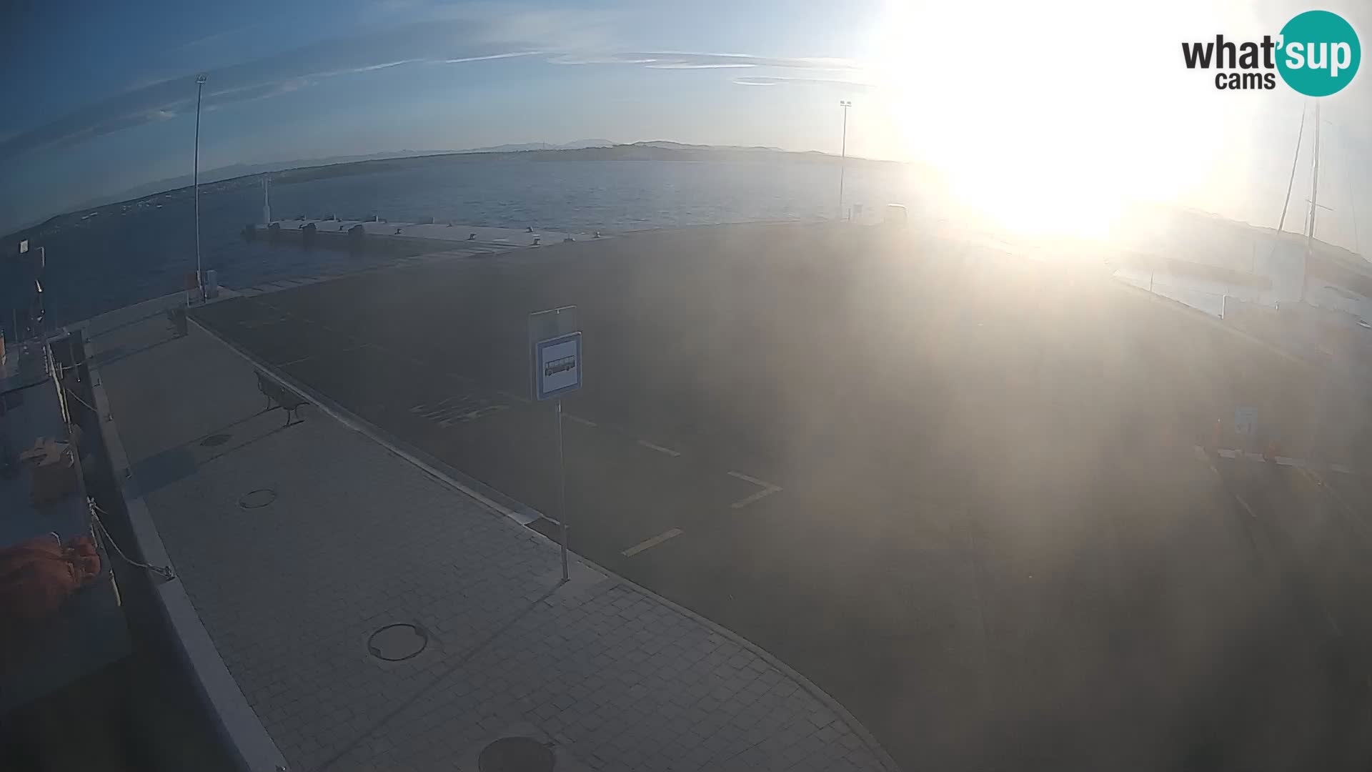 Tkon v živo – trajekt – Dalmacija – Hrvaška