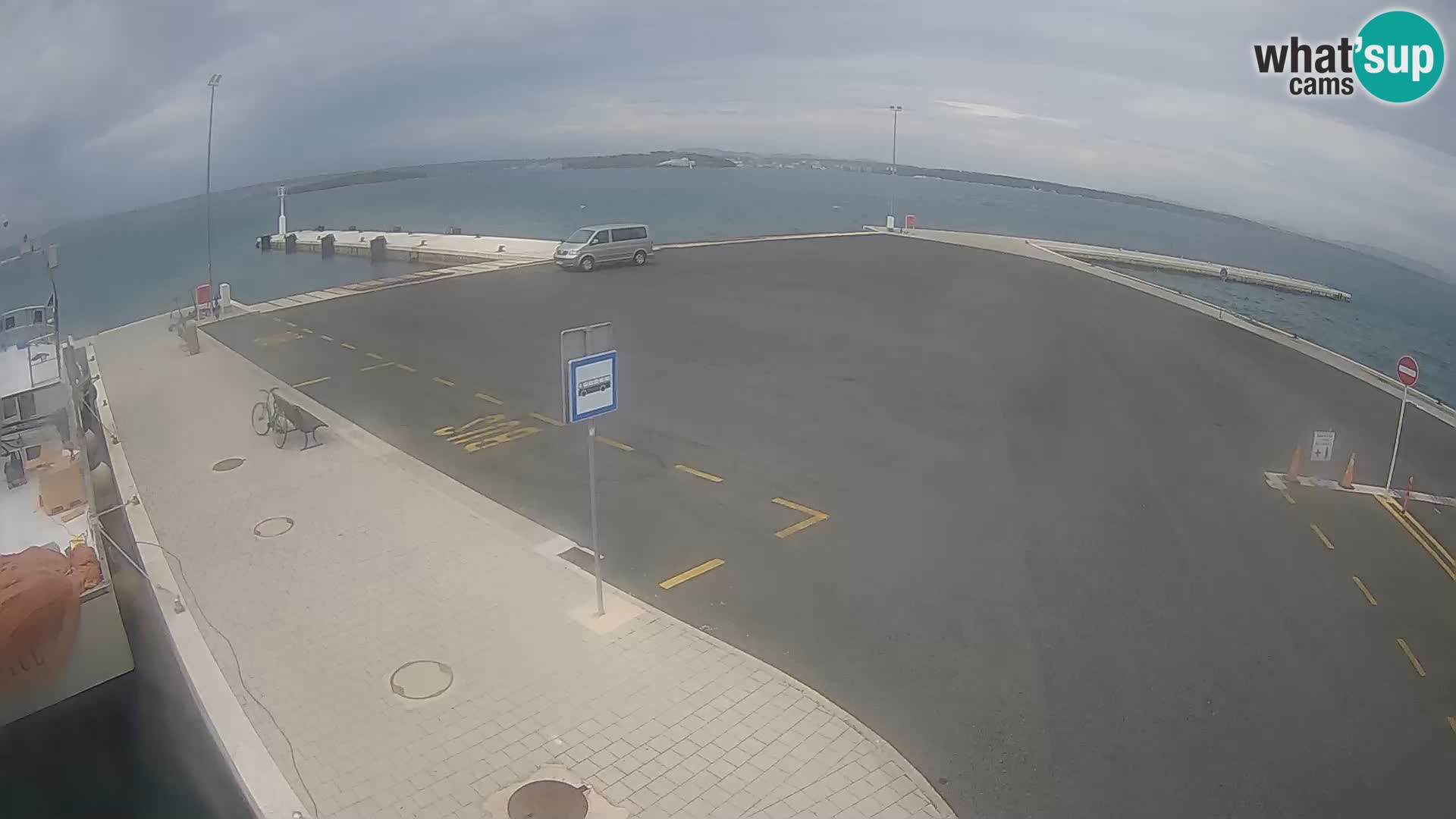 Tkon v živo – trajekt – Dalmacija – Hrvaška