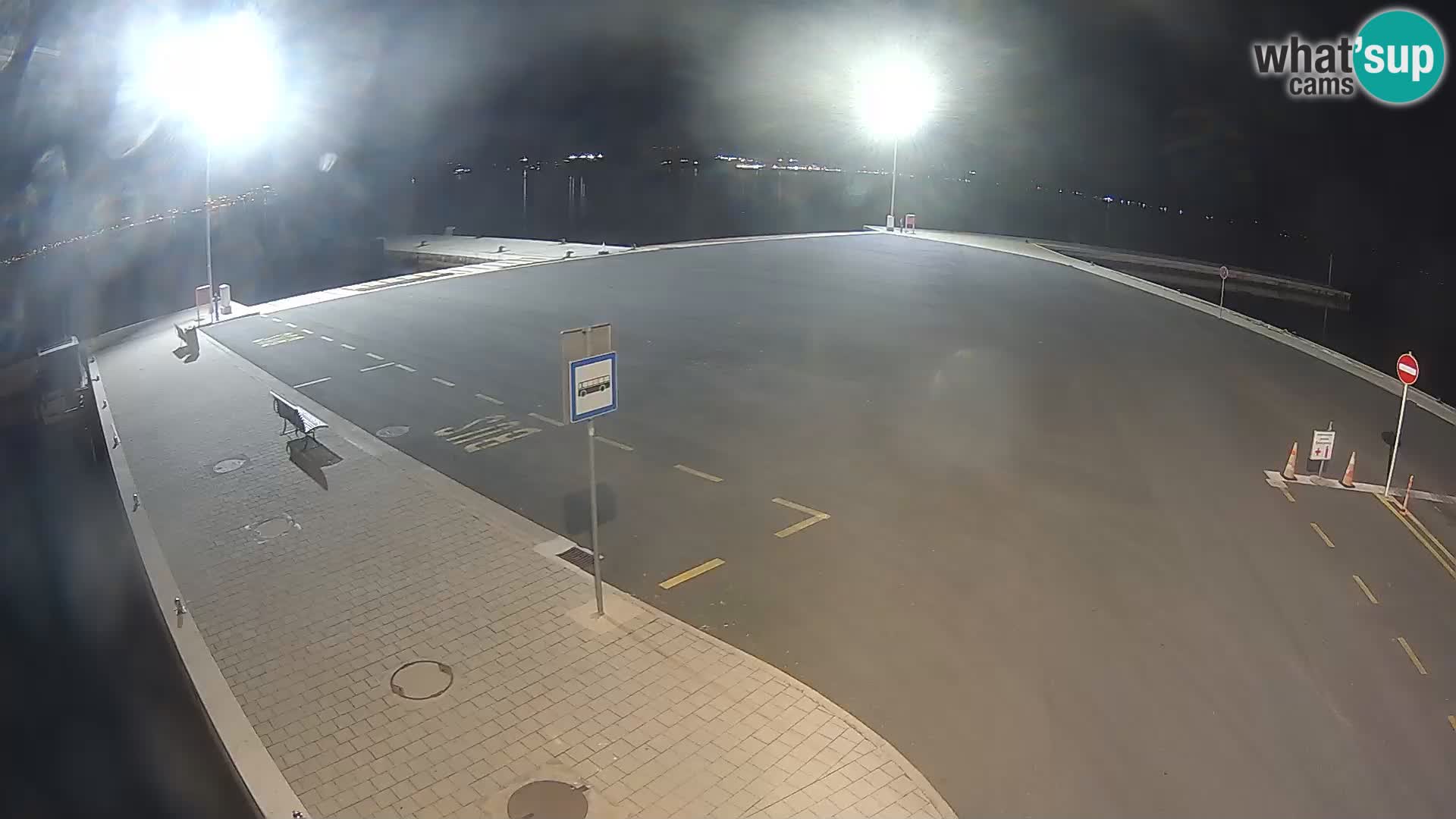 Tkon v živo – trajekt – Dalmacija – Hrvaška