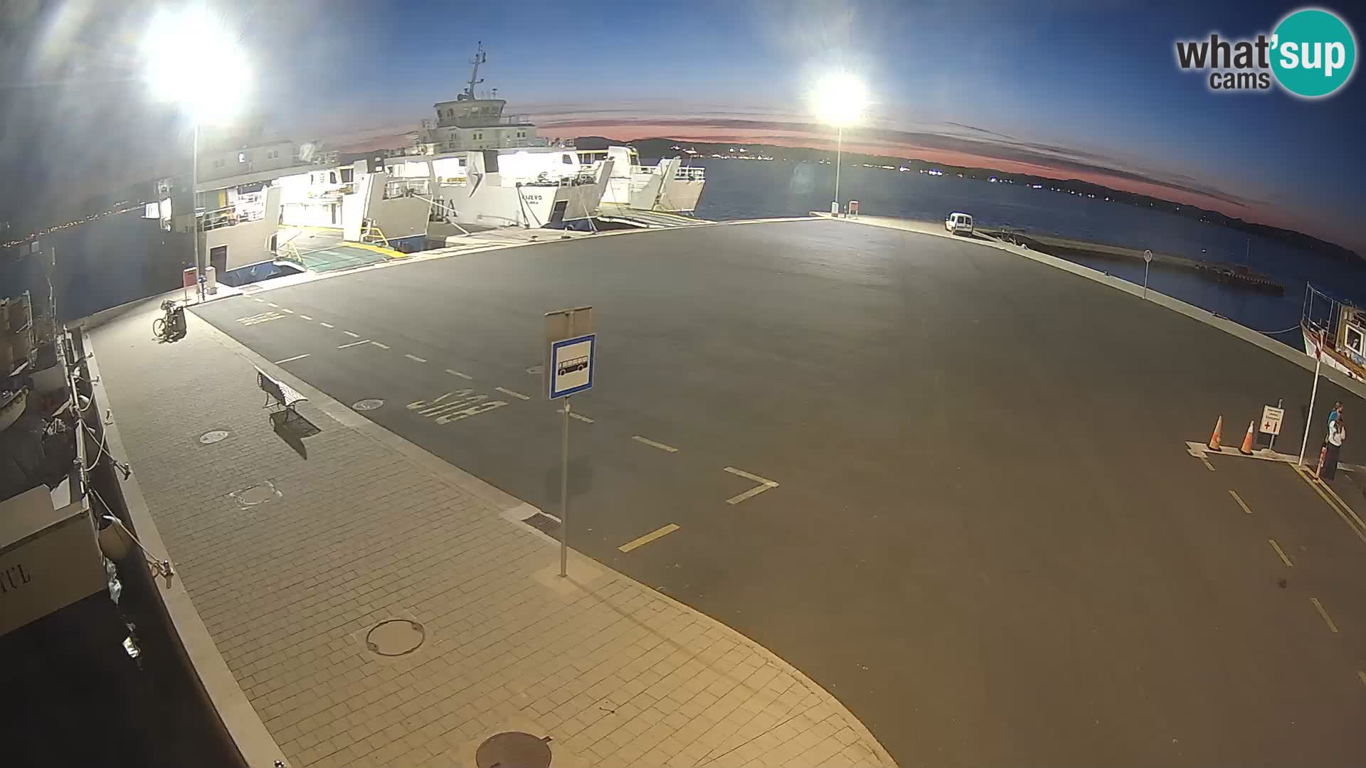 Tkon u živo – trajekt – Dalmacija
