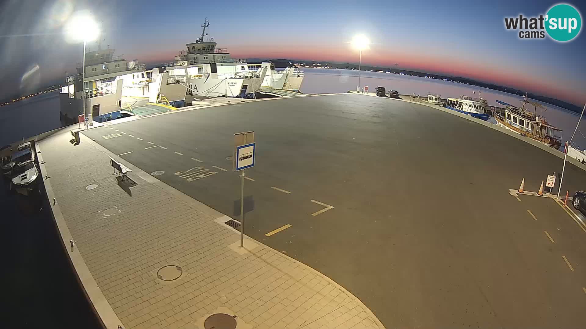 Tkon u živo – trajekt – Dalmacija