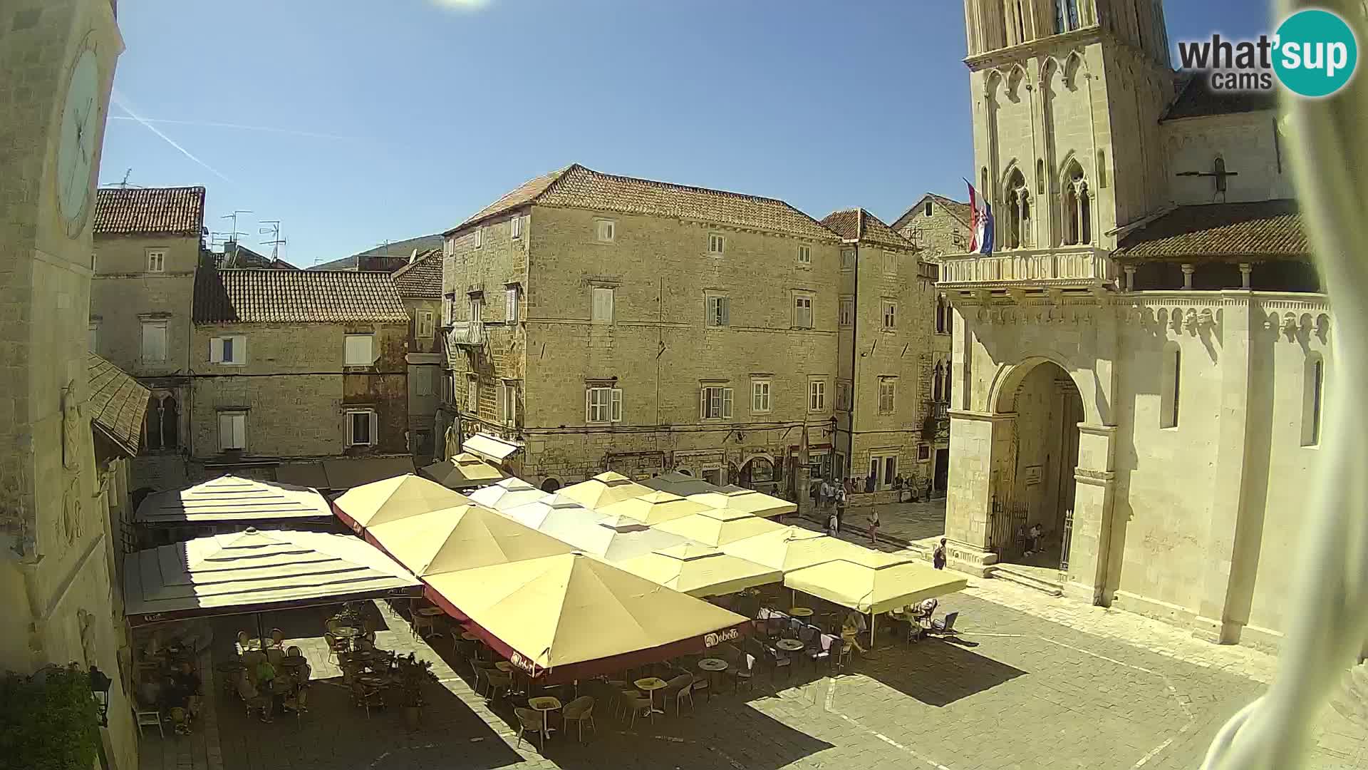 Spletna kamera v živo Trogir – katedrala sv. Lovrenca – Hrvaška
