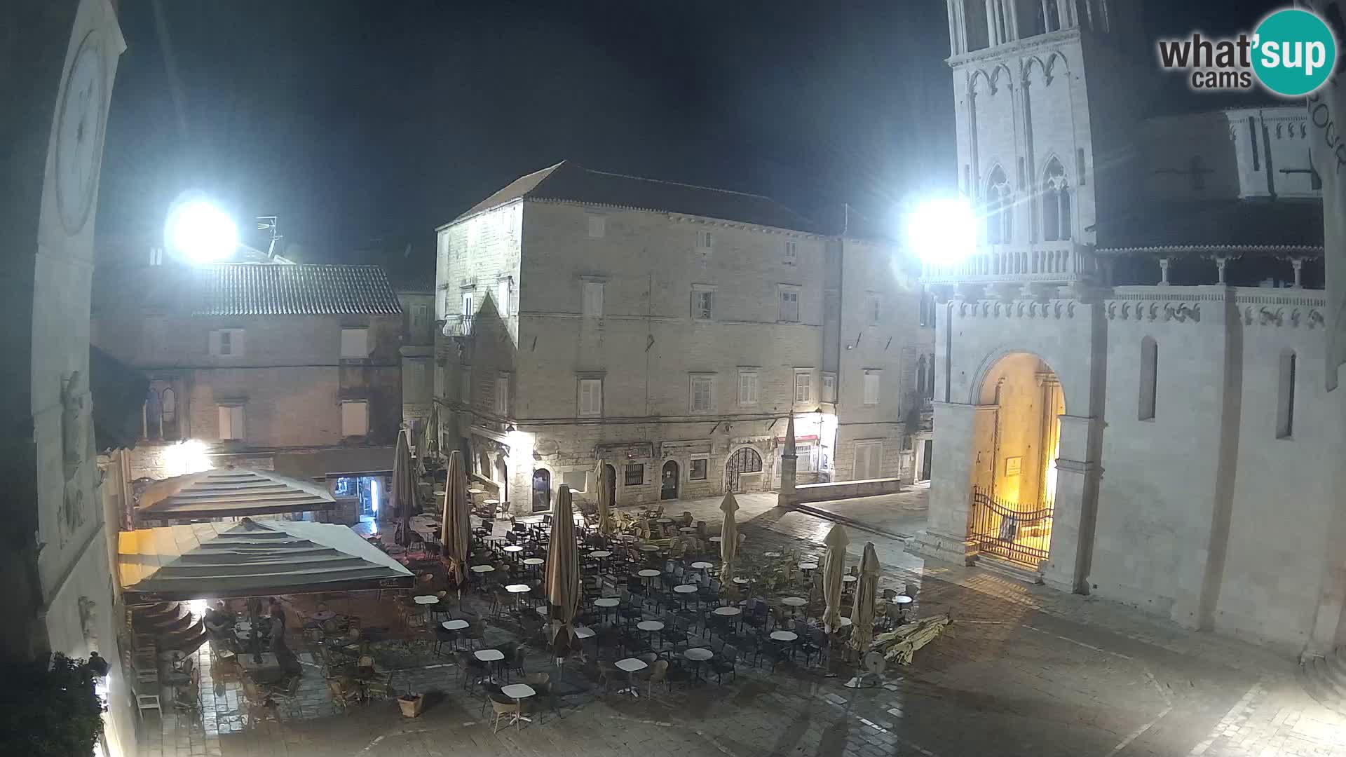Spletna kamera v živo Trogir – katedrala sv. Lovrenca – Hrvaška
