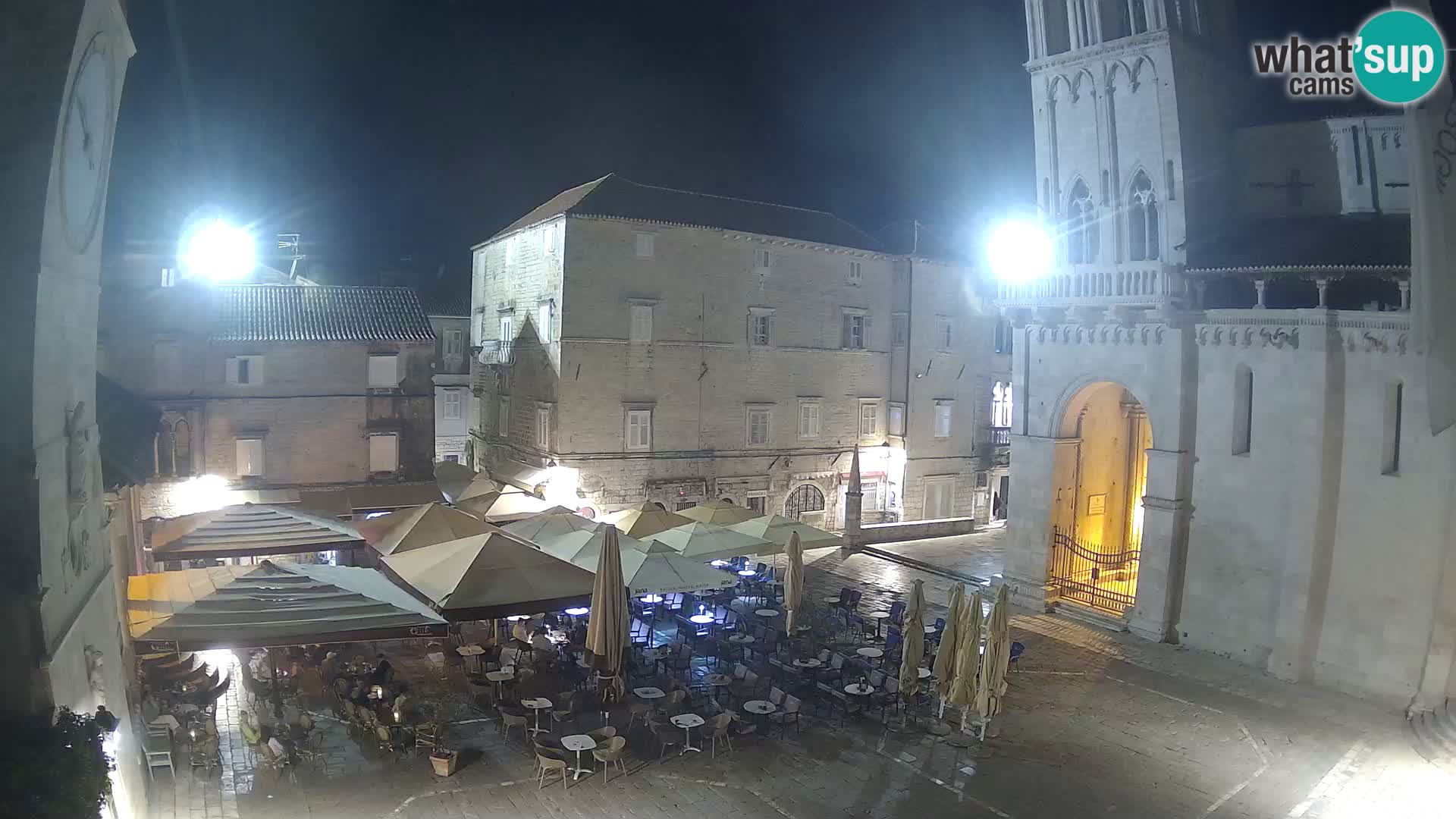 Spletna kamera v živo Trogir – katedrala sv. Lovrenca – Hrvaška