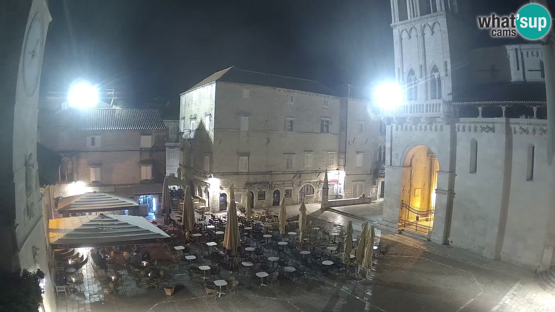 Spletna kamera v živo Trogir – katedrala sv. Lovrenca – Hrvaška