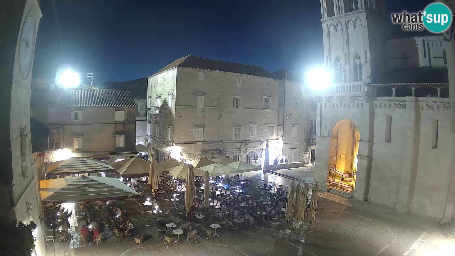 Spletna kamera v živo Trogir – katedrala sv. Lovrenca – Hrvaška