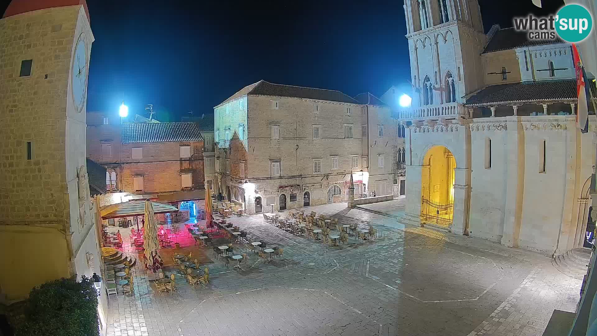 Spletna kamera v živo Trogir – katedrala sv. Lovrenca – Hrvaška