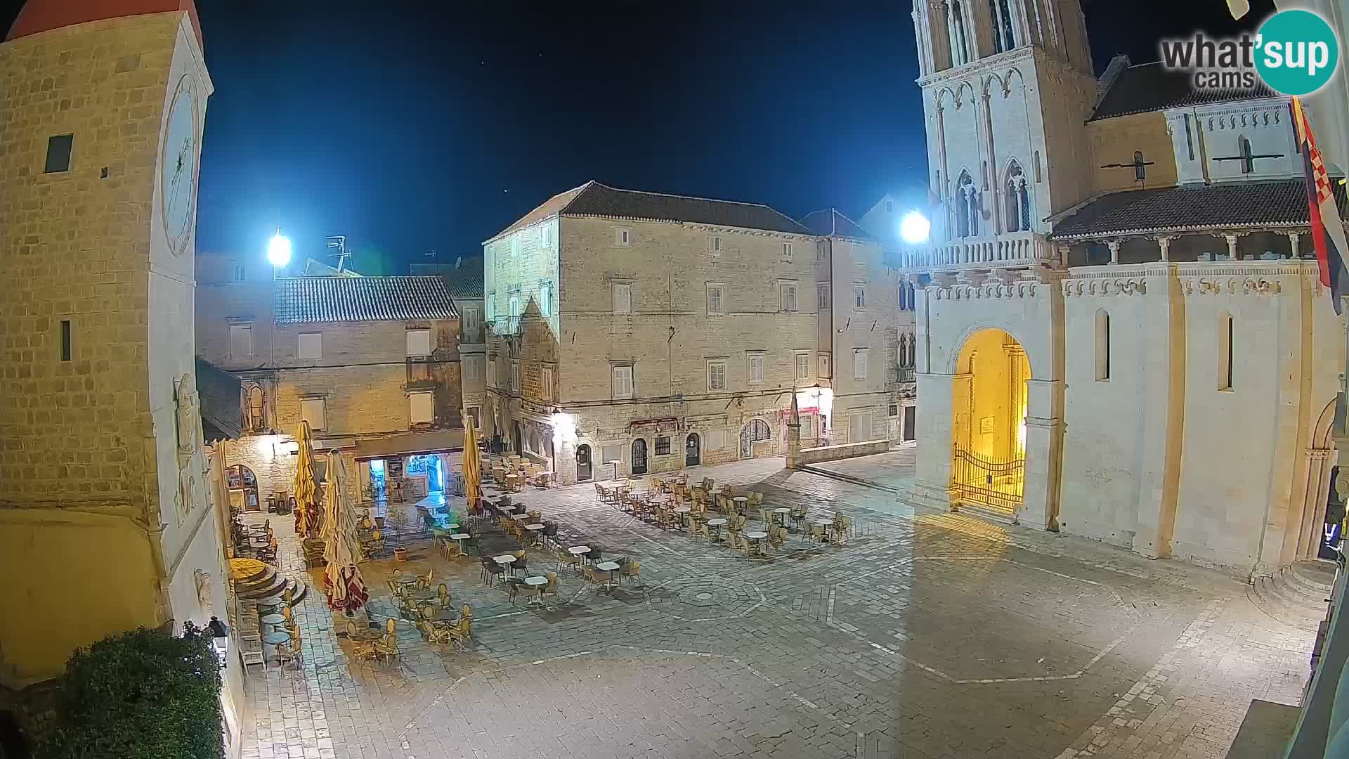 Spletna kamera v živo Trogir – katedrala sv. Lovrenca – Hrvaška