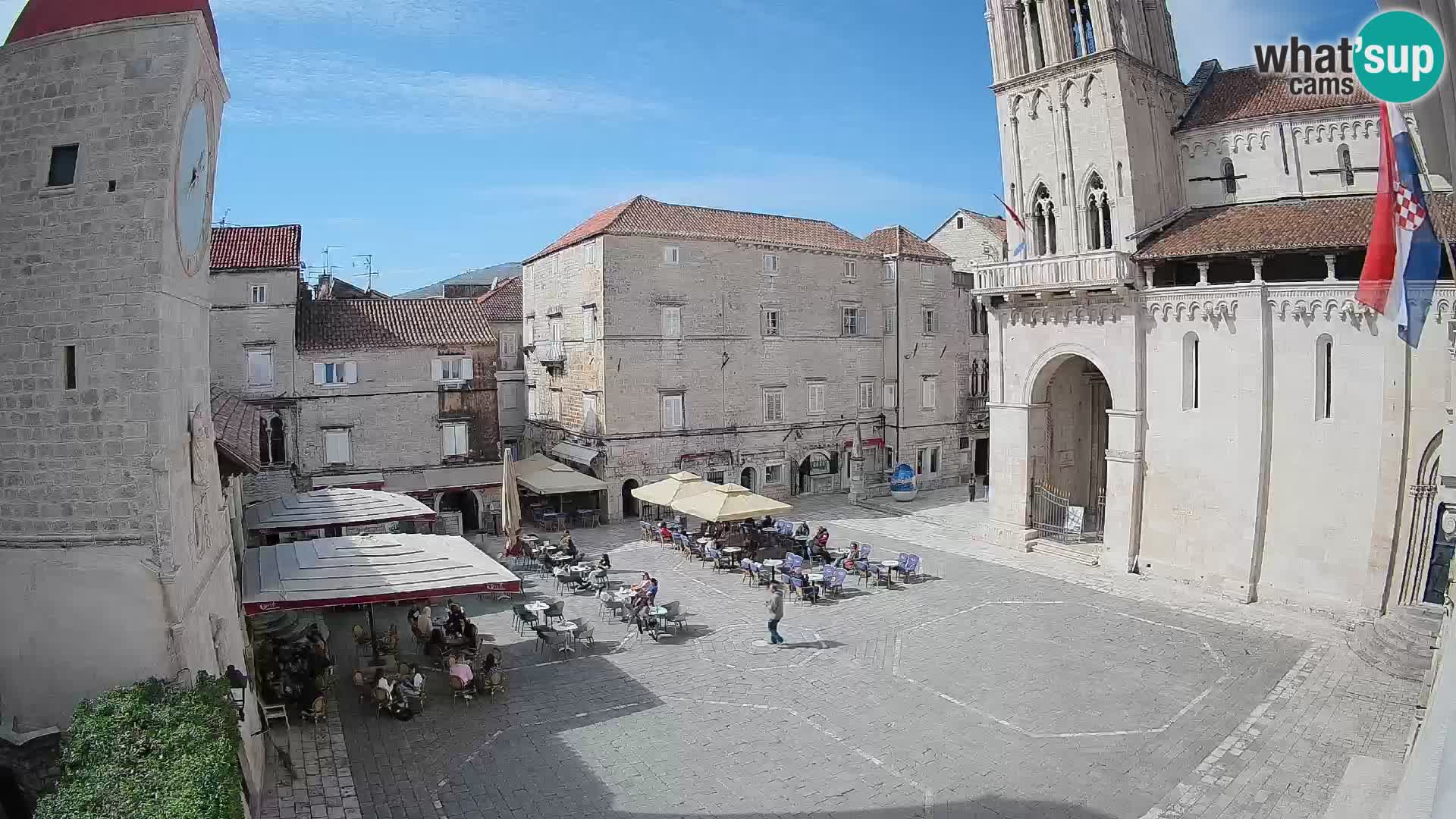 Spletna kamera v živo Trogir – katedrala sv. Lovrenca – Hrvaška