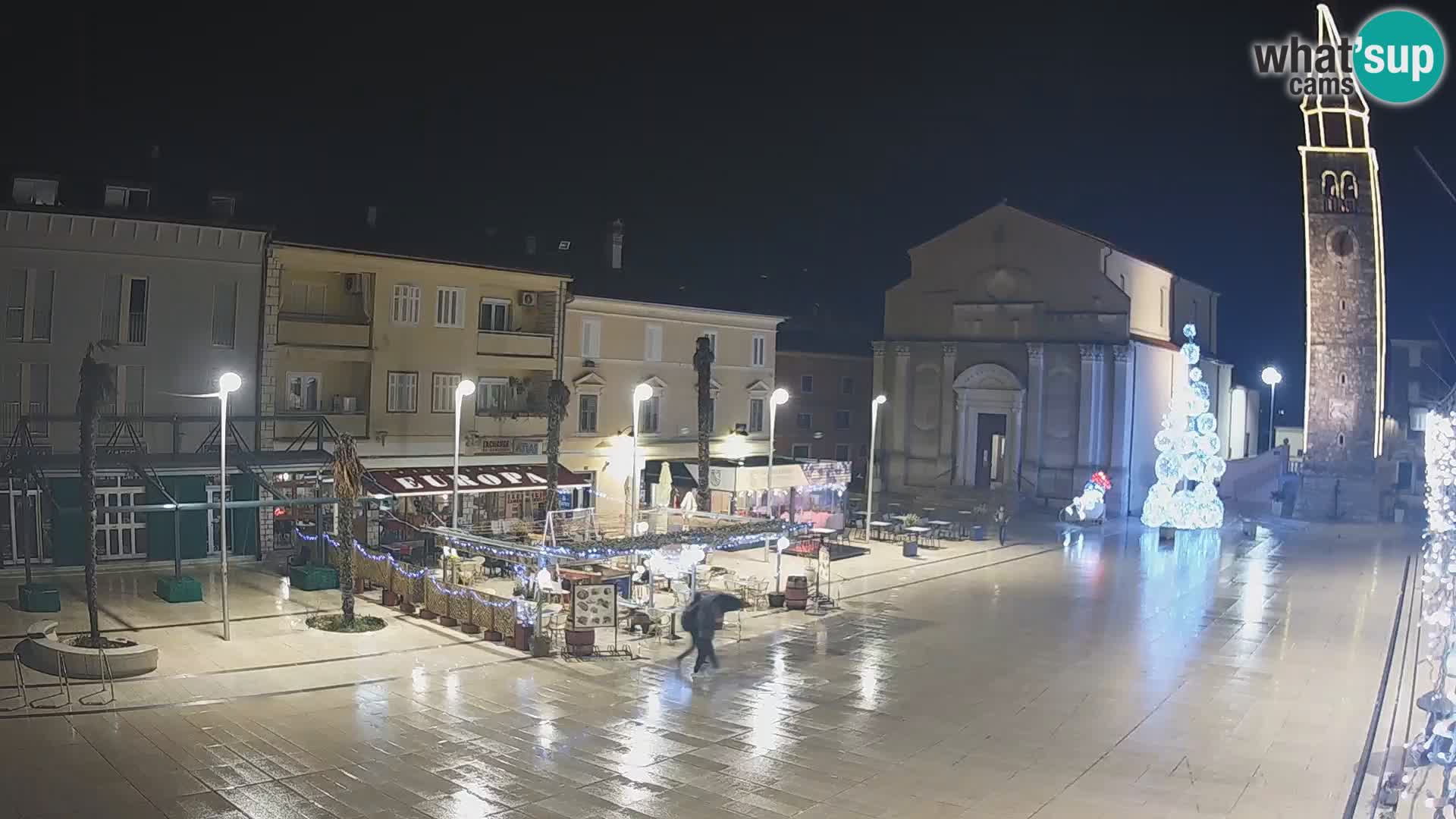 Webcam live – Place centrale dans Umag