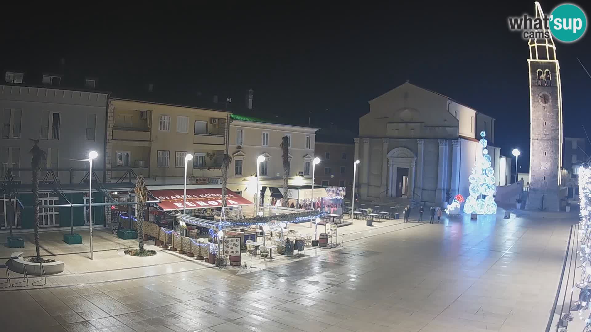 Webcam live – Place centrale dans Umag