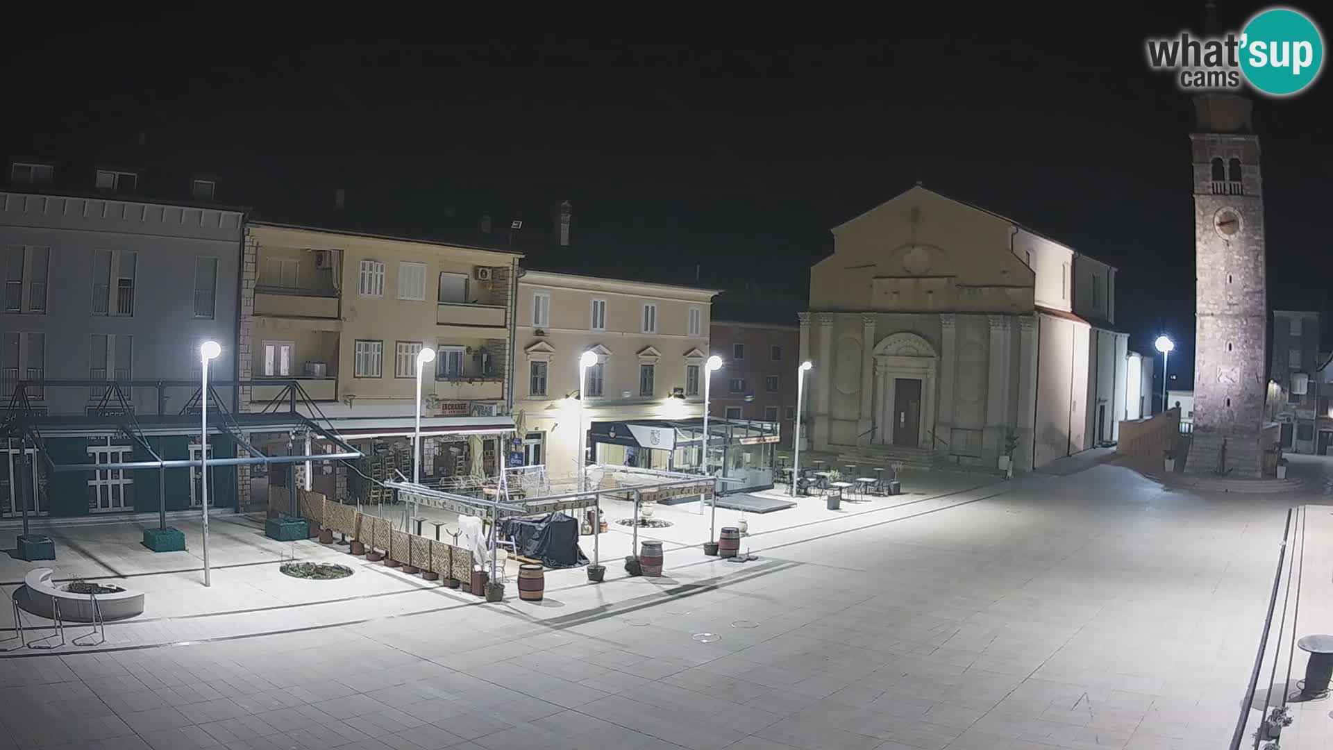 Webcam live – Place centrale dans Umag