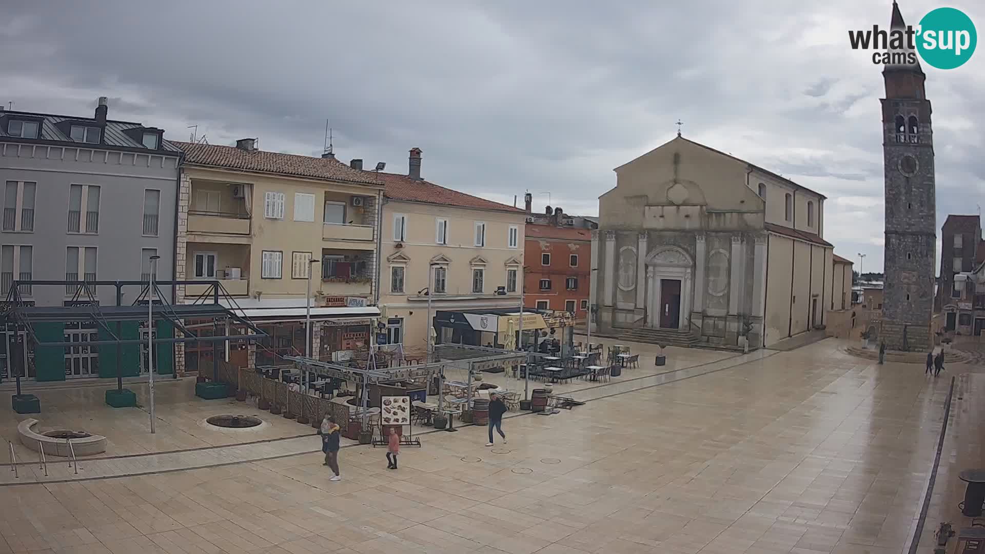 Webcam live – Place centrale dans Umag