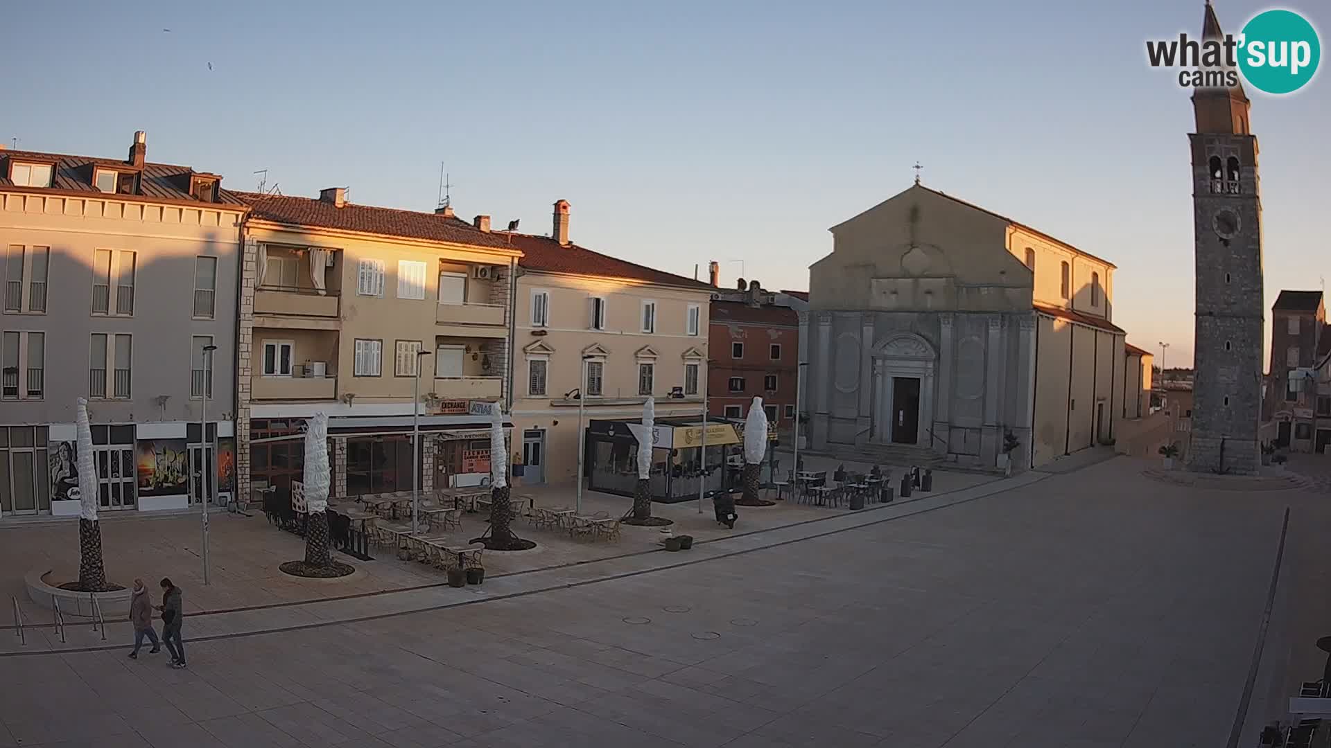 Webcam live – Place centrale dans Umag