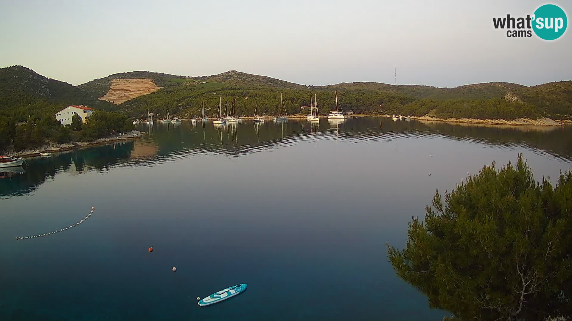 Kamera Hvar Vira plaža | Otok Hvar | Dalmacija