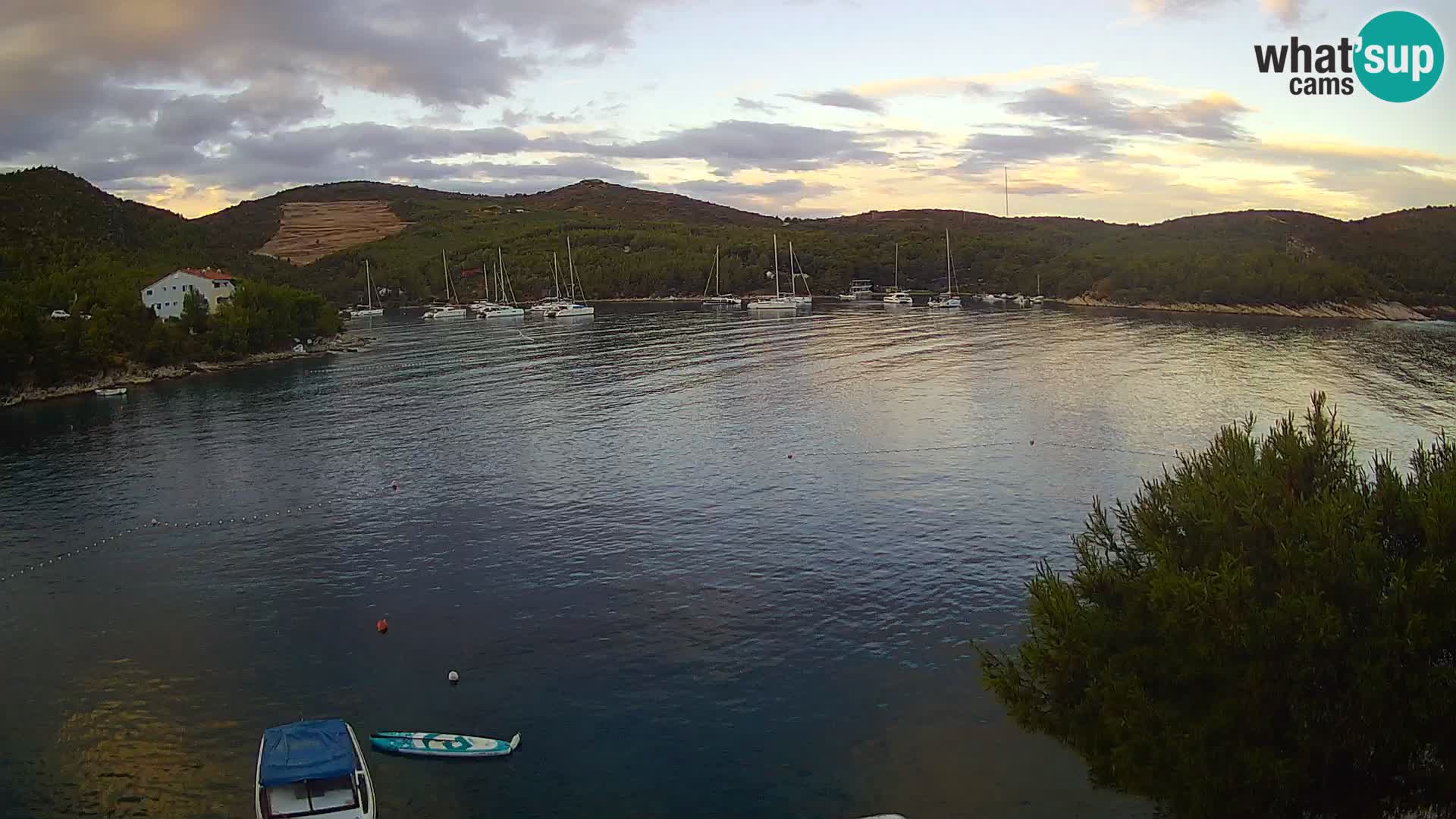 Kamera Hvar Vira plaža | Otok Hvar | Dalmacija