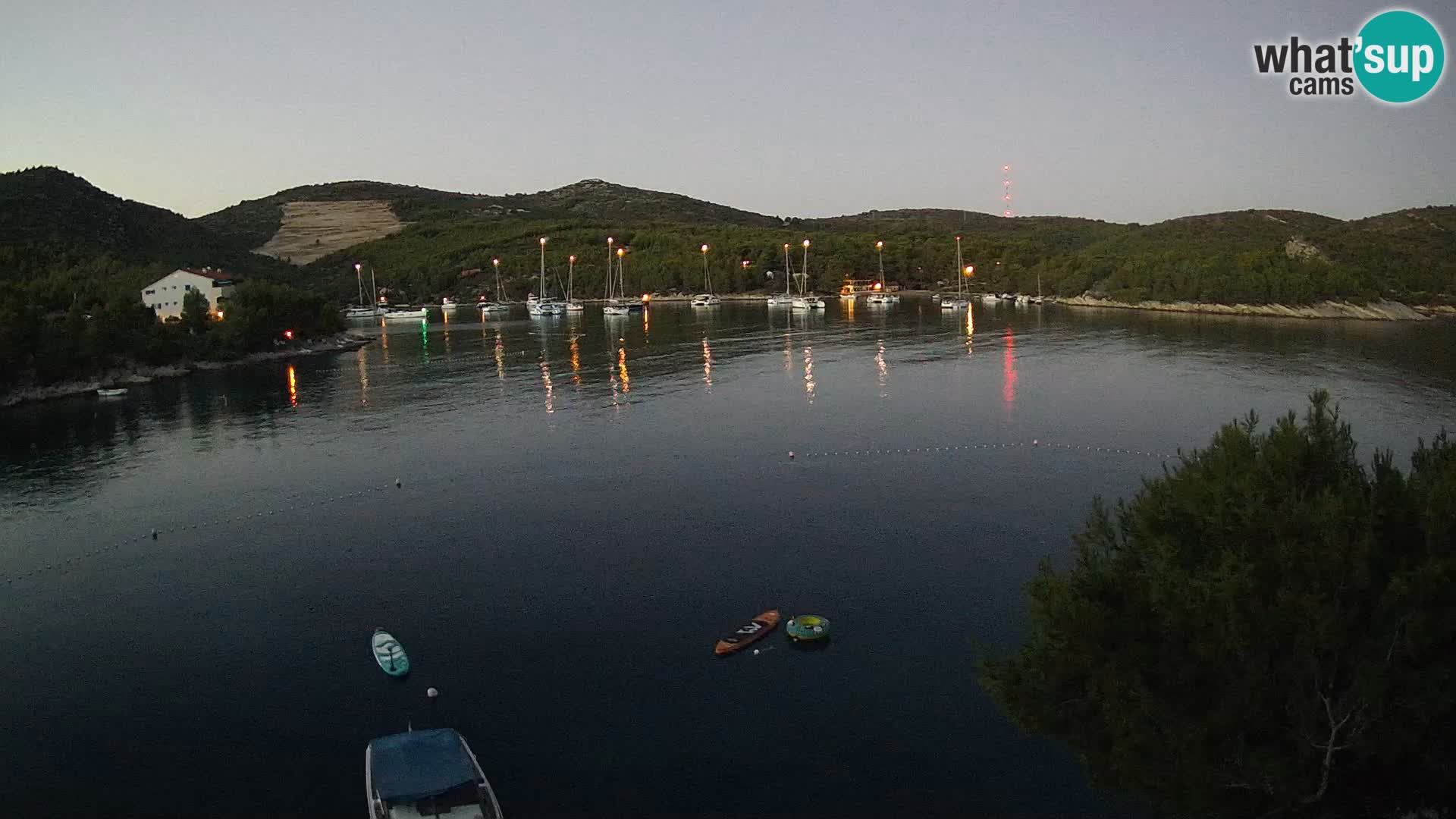 Kamera Hvar Vira plaža | Otok Hvar | Dalmacija