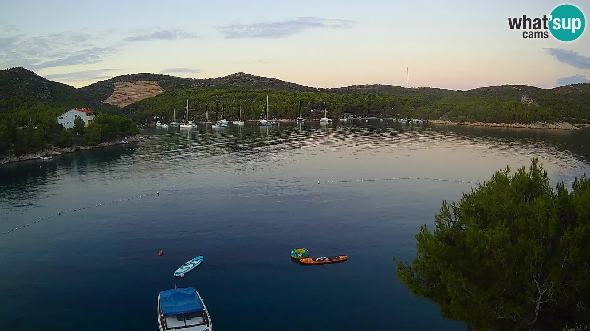 Kamera Hvar Vira plaža | Otok Hvar | Dalmacija