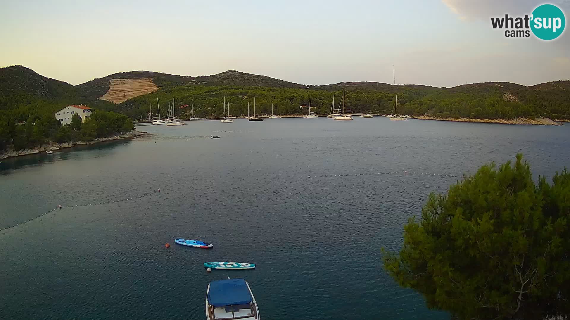 Kamera Hvar Vira plaža | Otok Hvar | Dalmacija
