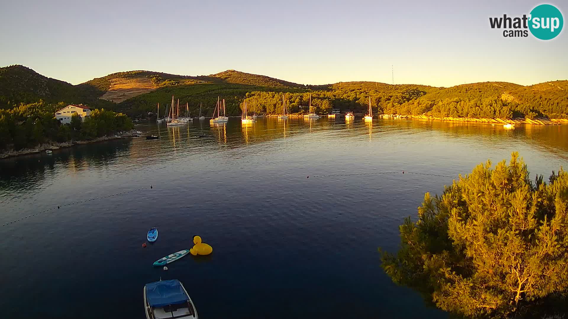 Kamera Hvar Vira plaža | Otok Hvar | Dalmacija
