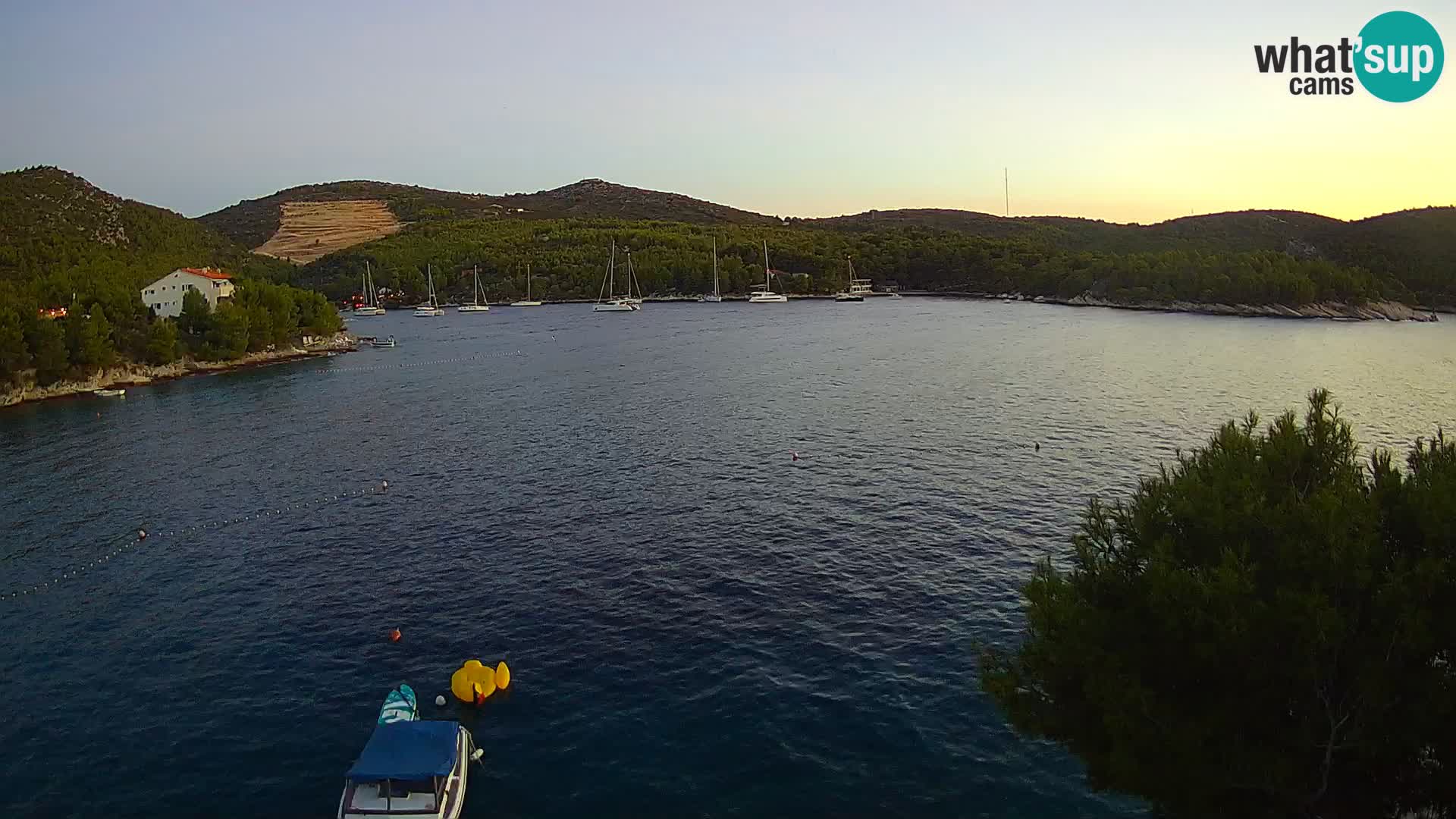Kamera Hvar Vira plaža | Otok Hvar | Dalmacija