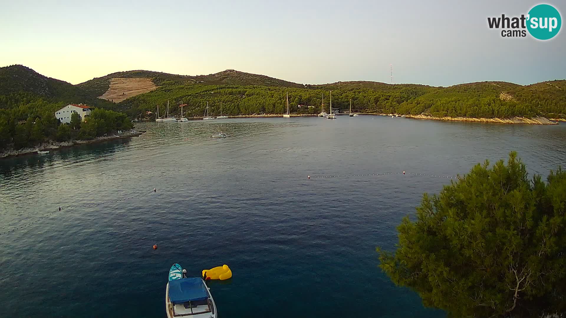Kamera Hvar Vira plaža | Otok Hvar | Dalmacija