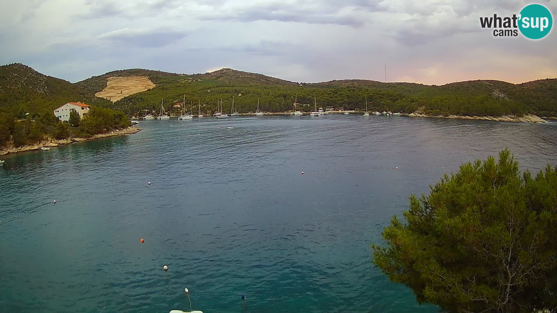 Kamera Hvar Vira plaža | Otok Hvar | Dalmacija